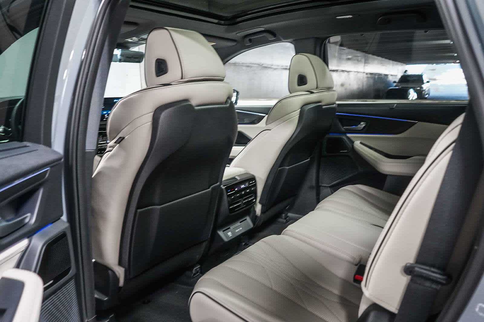 Thumbnail: 2026 Acura MDX - 20