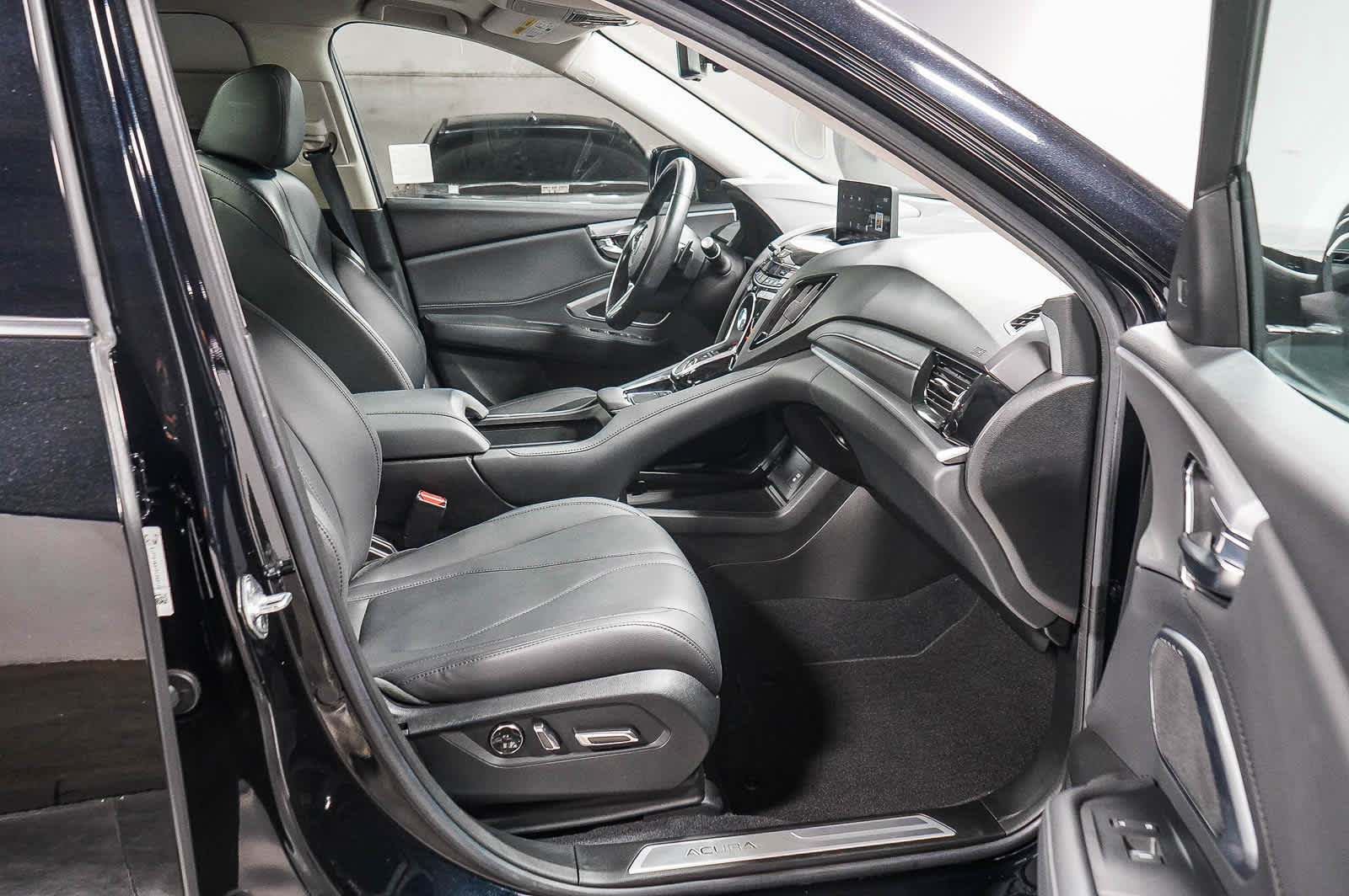 Thumbnail: 2023 Acura RDX - 19