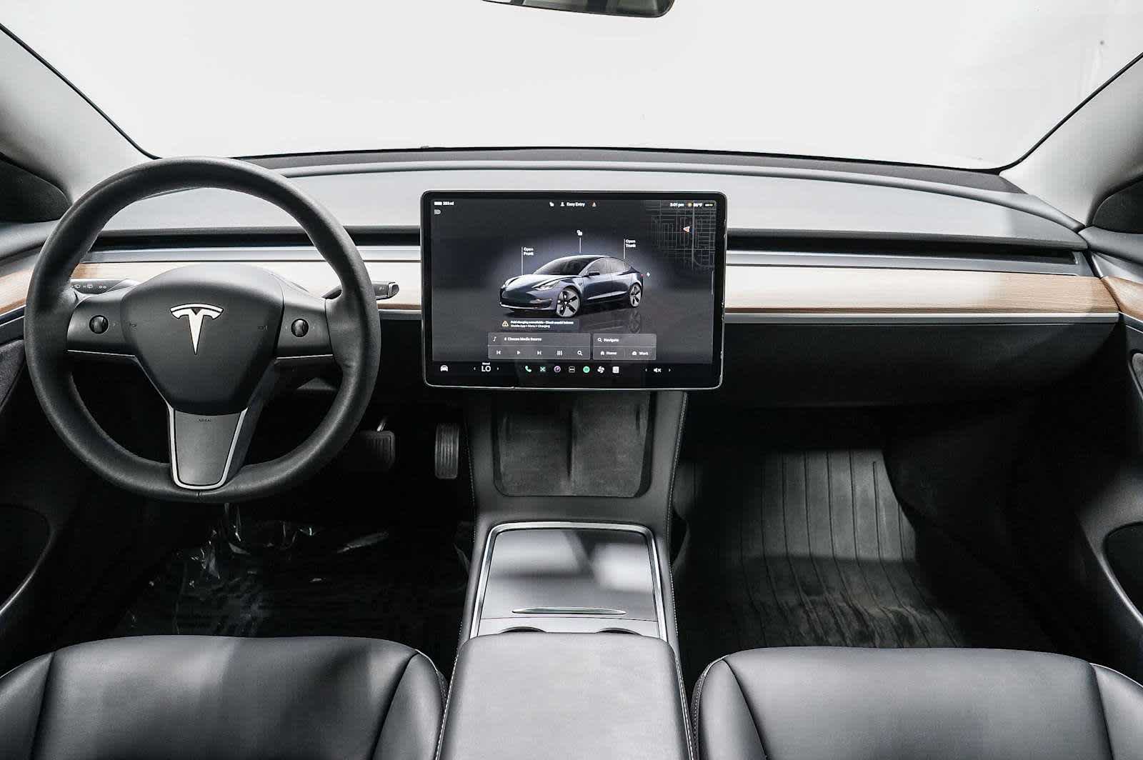 Thumbnail: 2023 Tesla Model 3 - 14