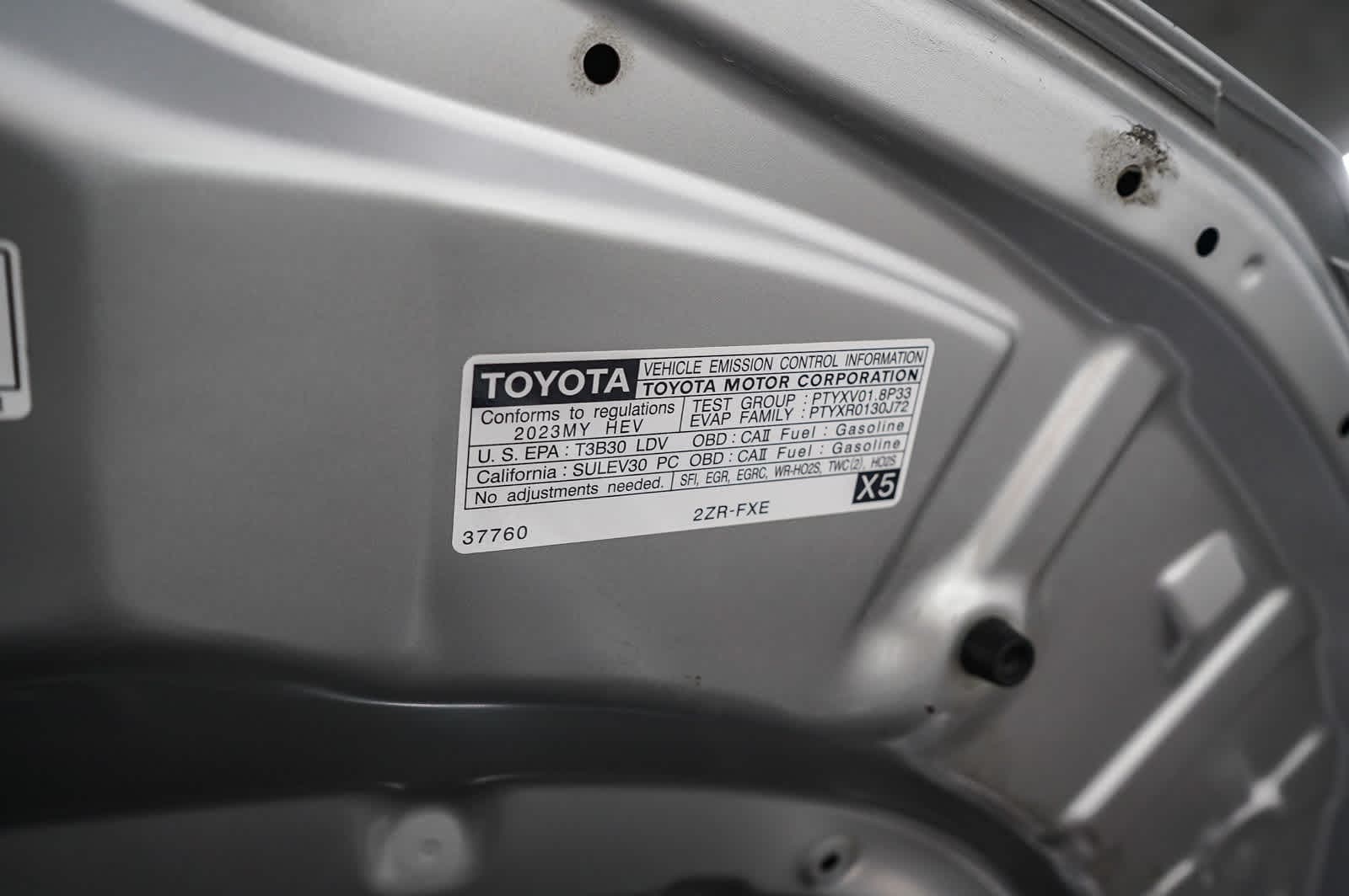 Thumbnail: 2023 Toyota Corolla - 32