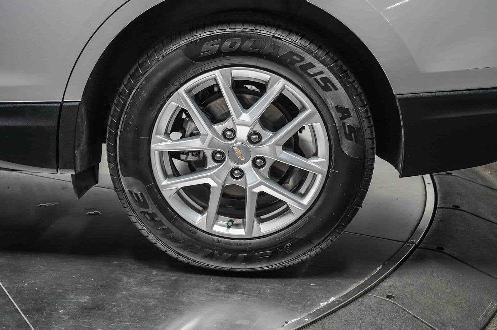 Thumbnail: 2022 Chevrolet Equinox - 12