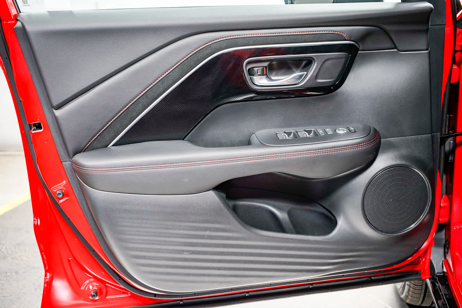 Thumbnail: 2025 Acura ADX - 22