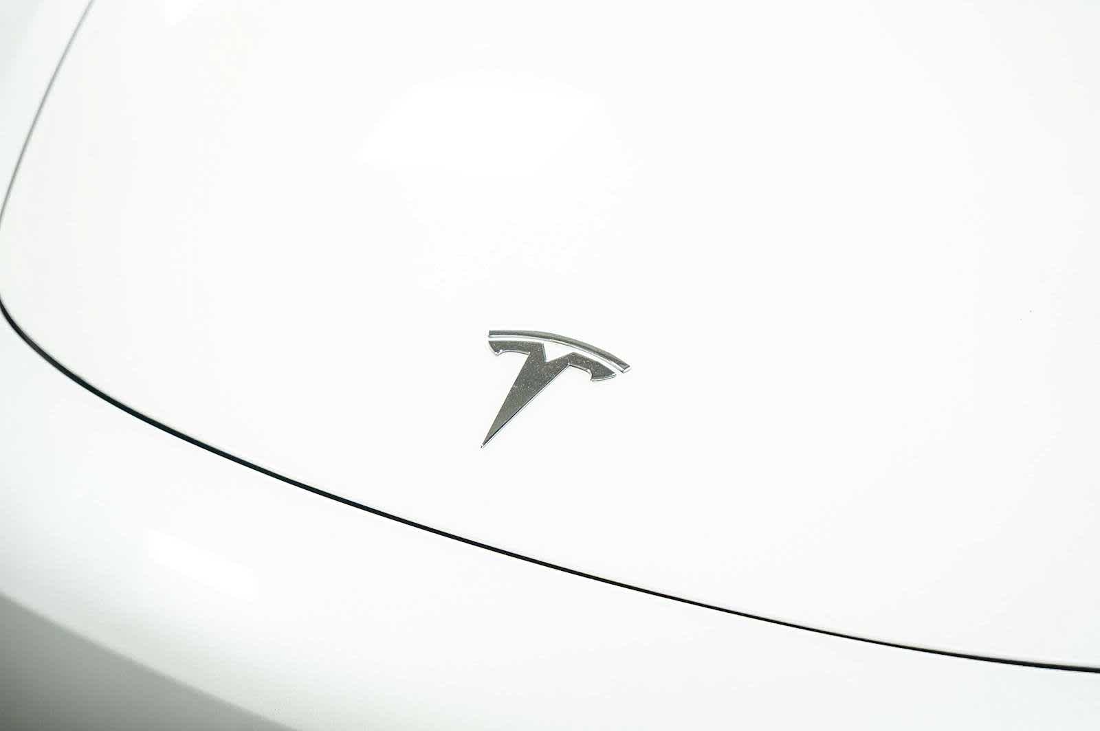 Thumbnail: 2023 Tesla Model 3 - 9