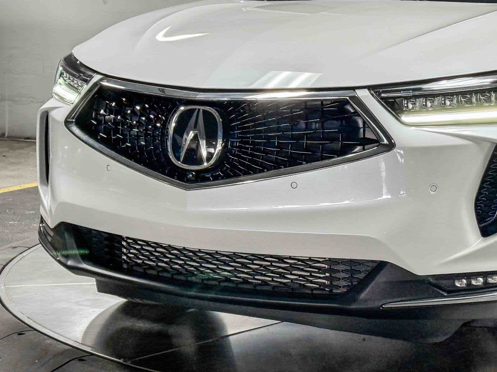 Thumbnail: 2023 Acura RDX - 8