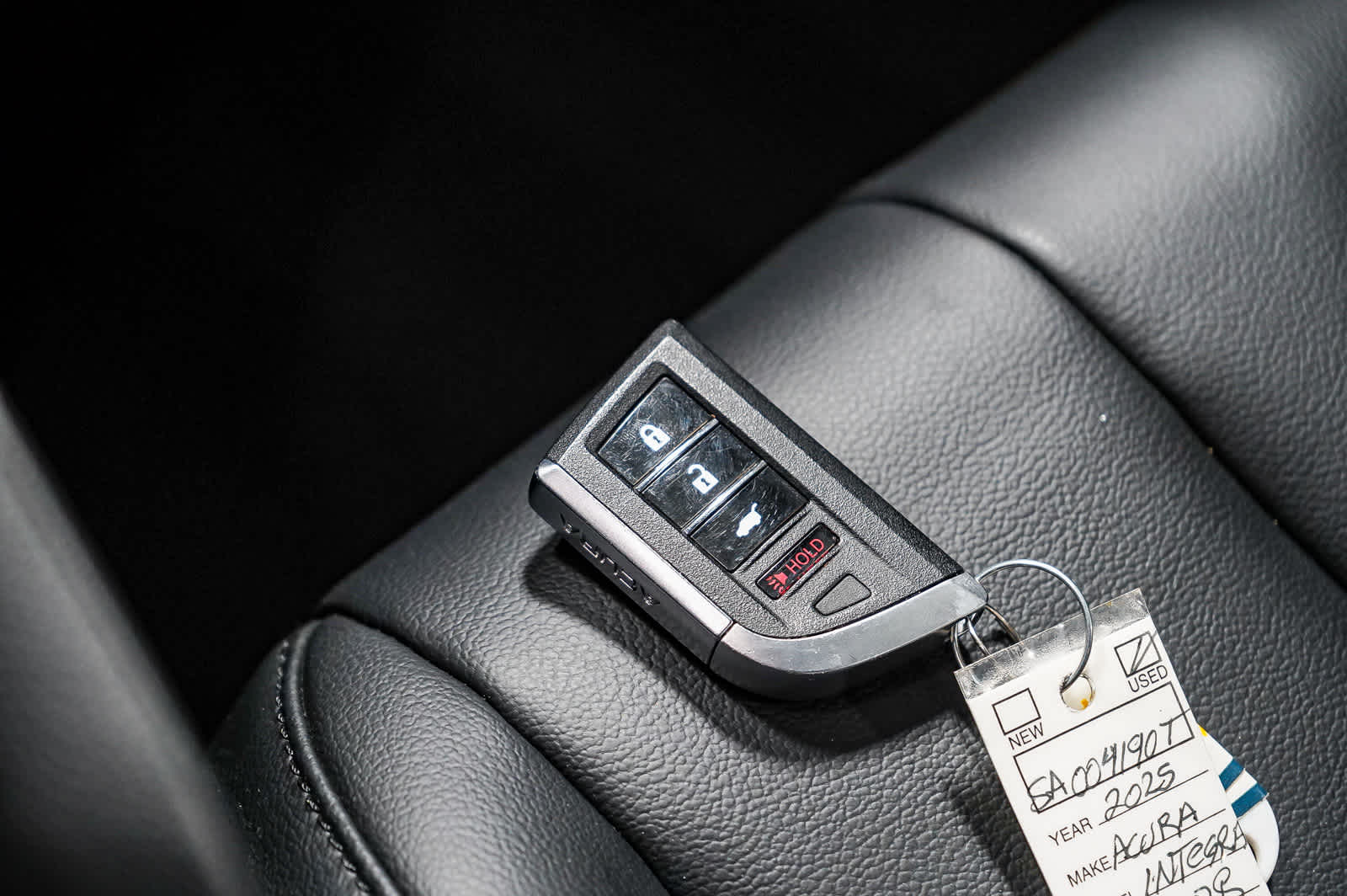 Thumbnail: 2025 Acura Integra - 32