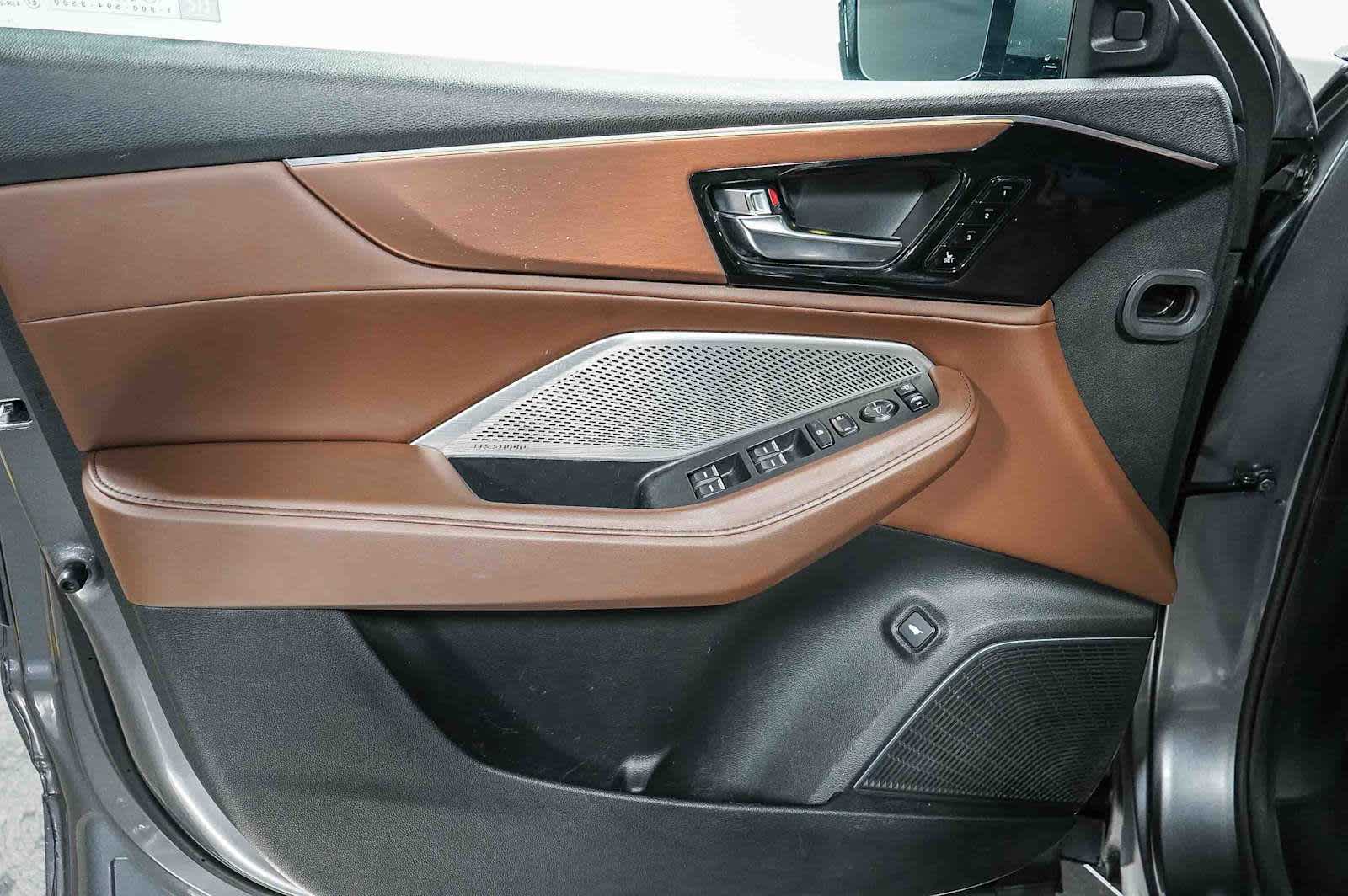 Thumbnail: 2023 Acura MDX - 25