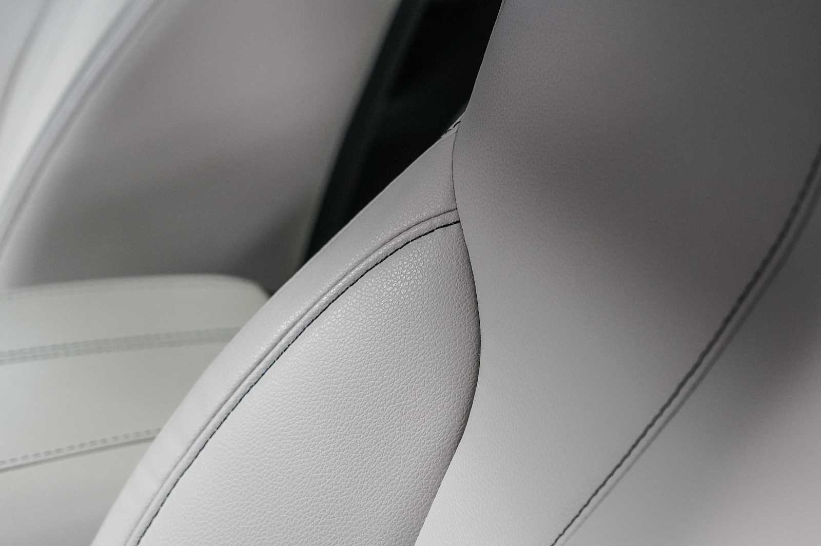 Thumbnail: 2025 Acura RDX - 20