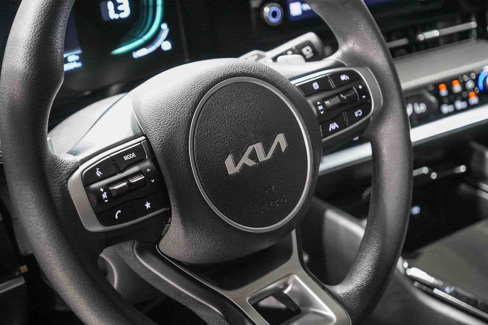 Thumbnail: 2023 Kia Sportage - 23