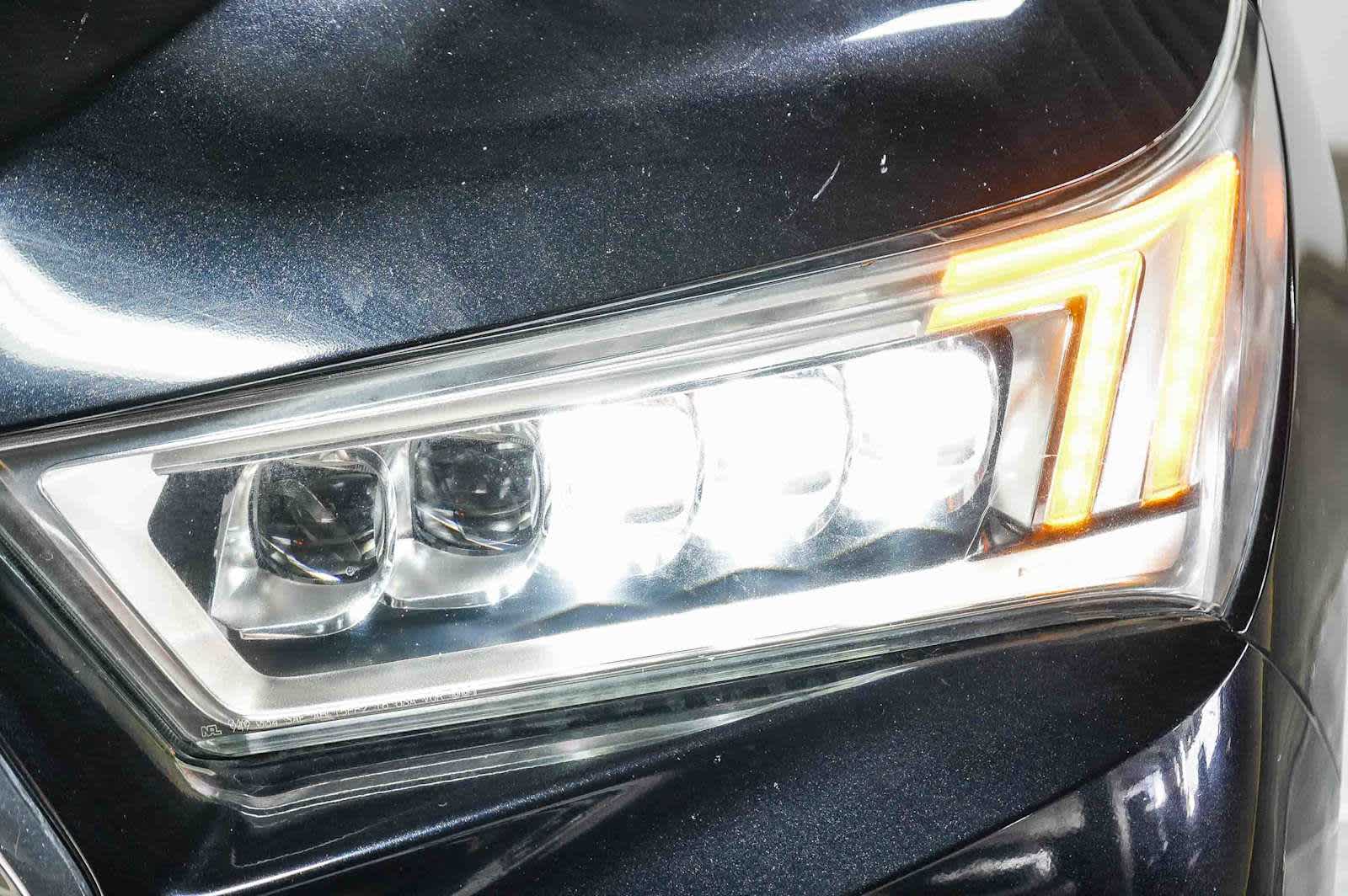 Thumbnail: 2020 Acura MDX - 8