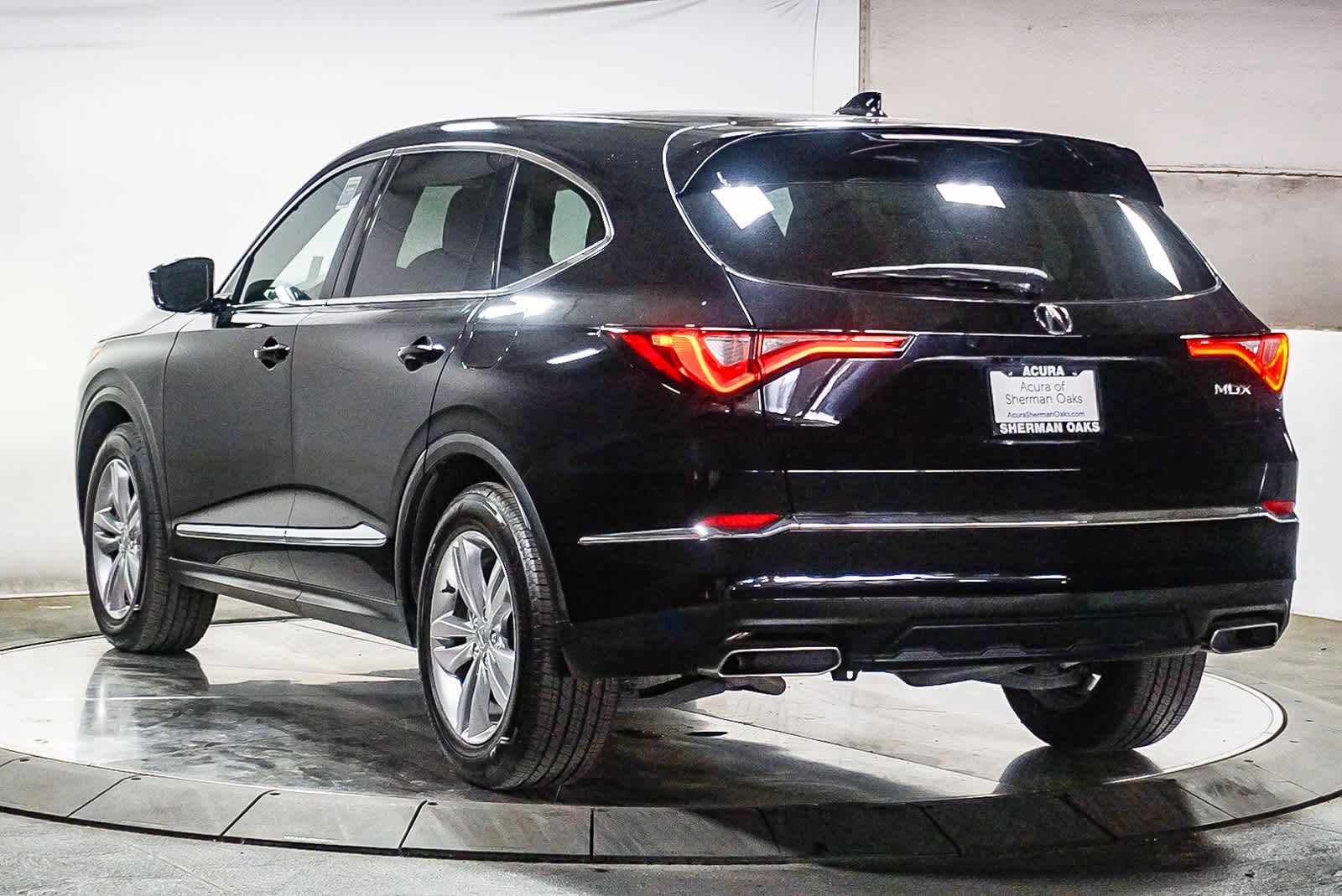 2023 Acura MDX FWD photo 5
