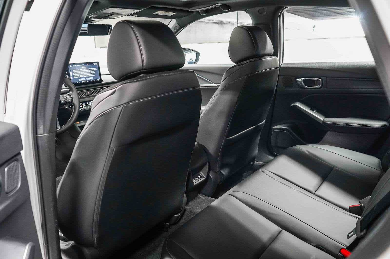 Thumbnail: 2023 Acura Integra - 22