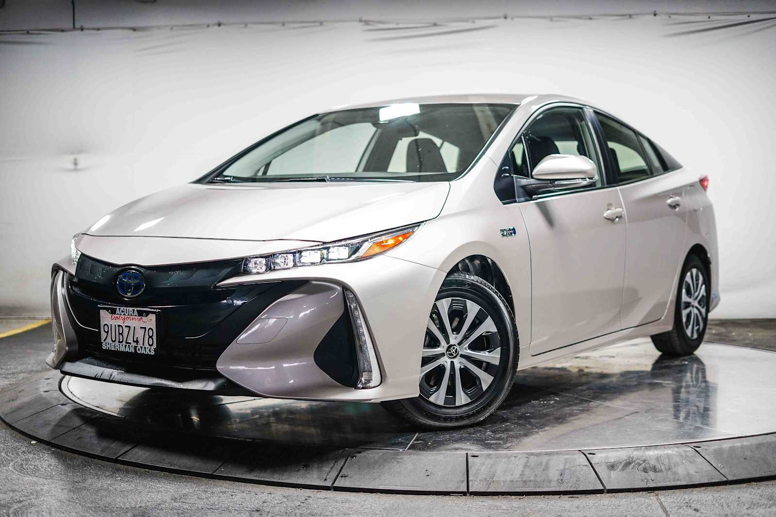 2022 Toyota Prius Prime LE's photo