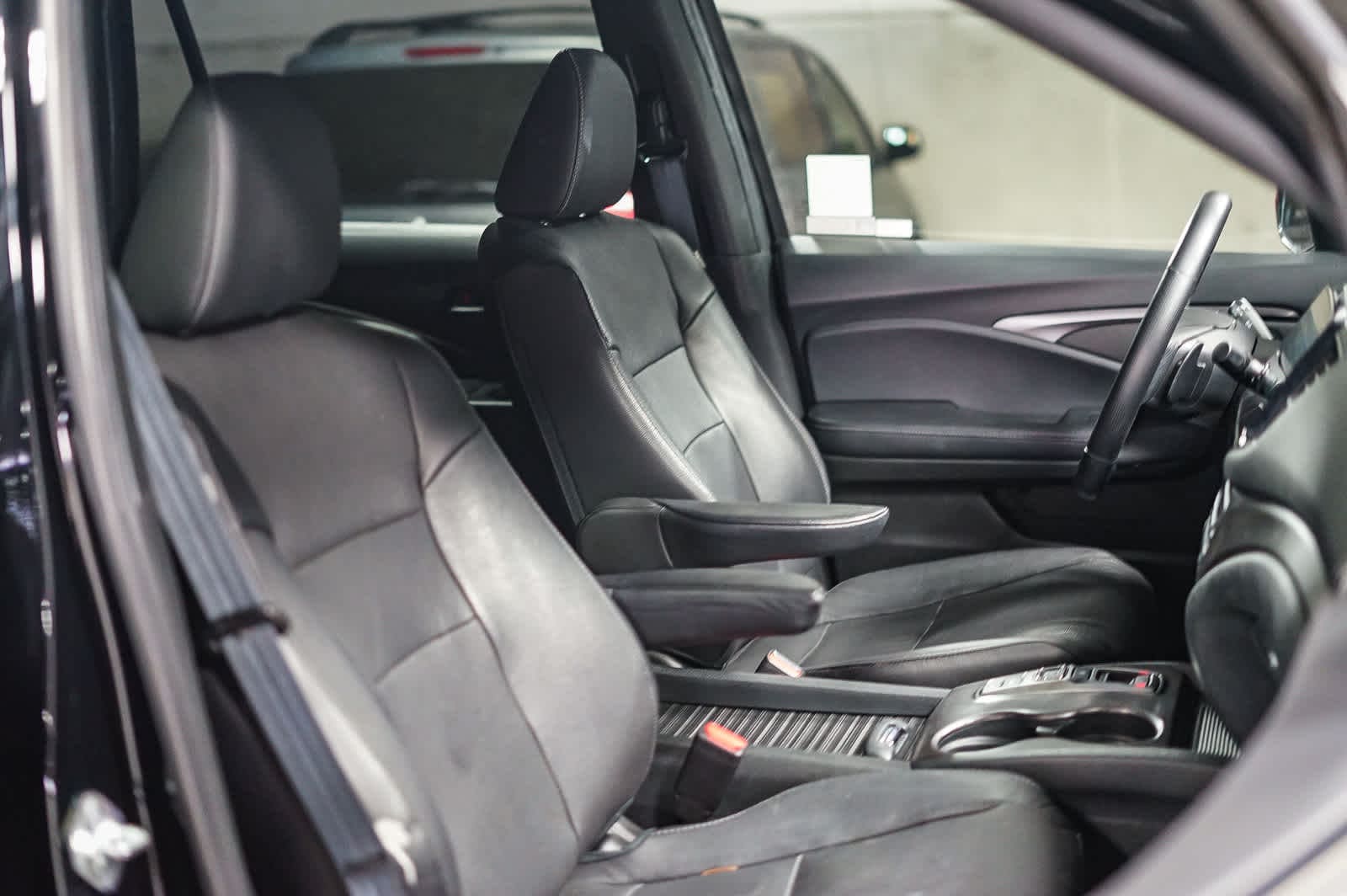 Thumbnail: 2023 Honda Passport - 20