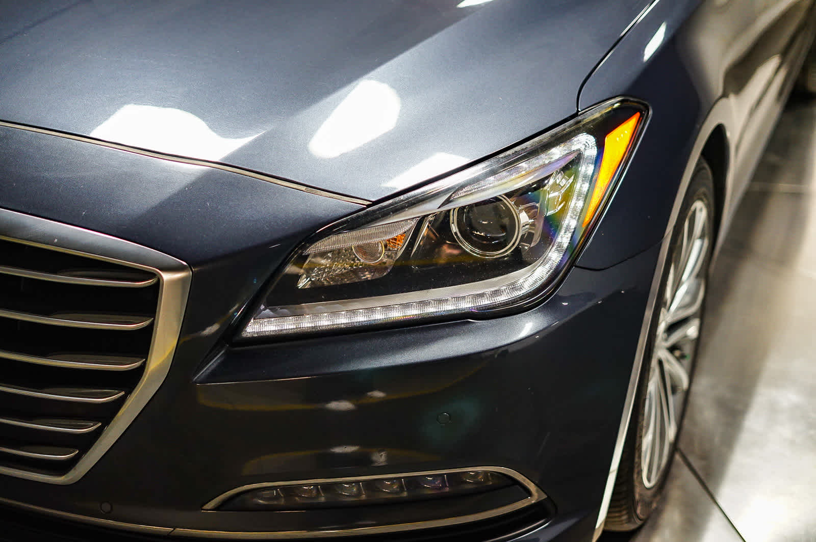 Thumbnail: 2017 Genesis G80 - 8