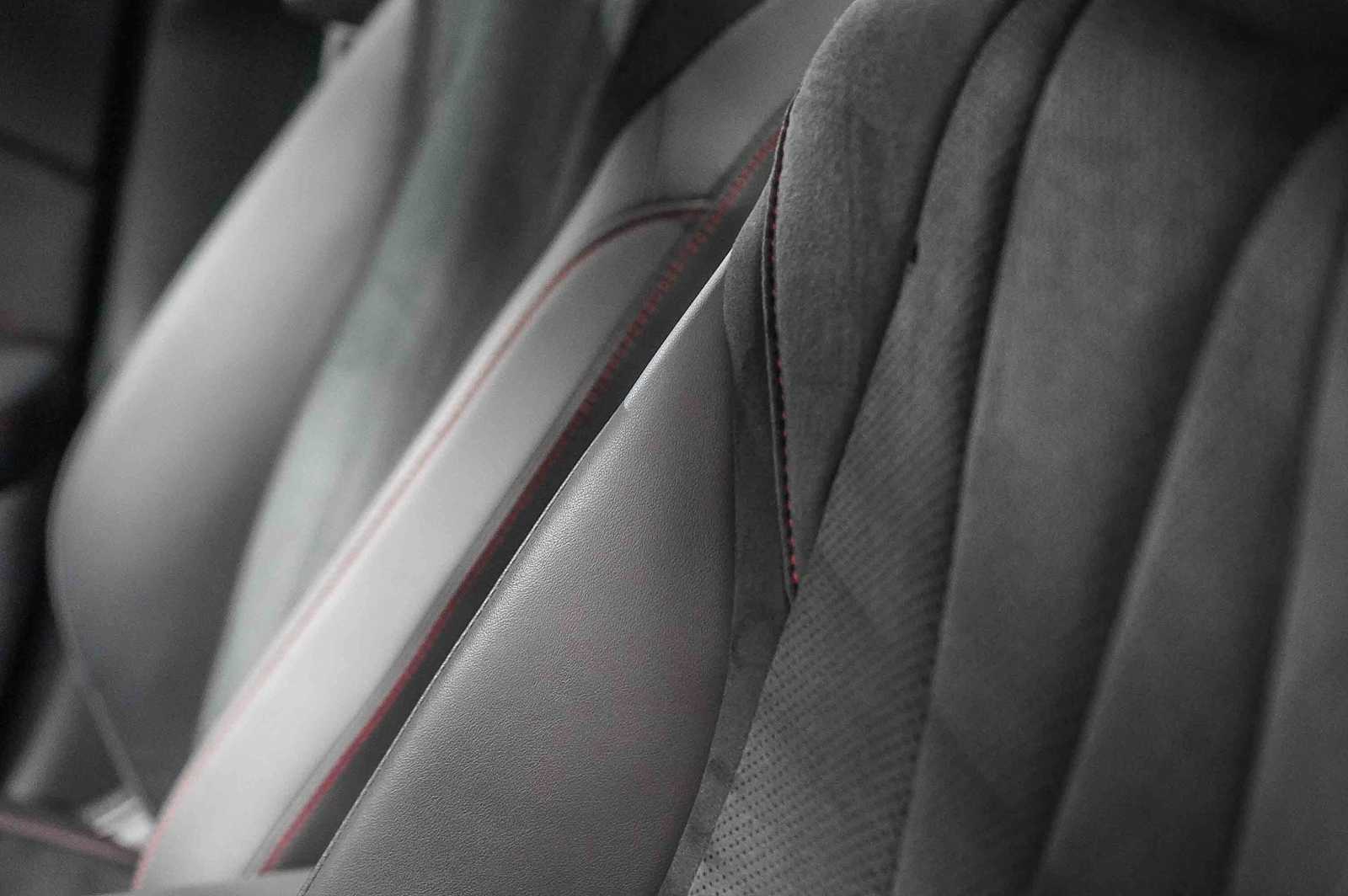 Thumbnail: 2025 Acura ADX - 21