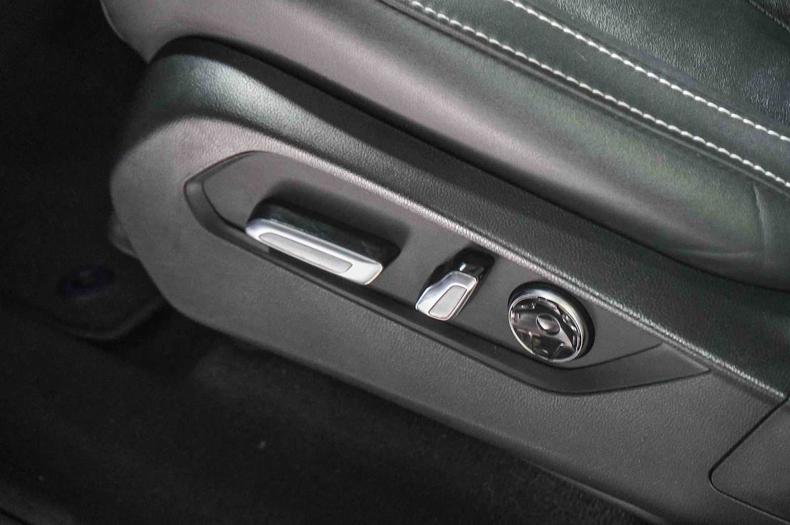 Thumbnail: 2023 Acura MDX - 23