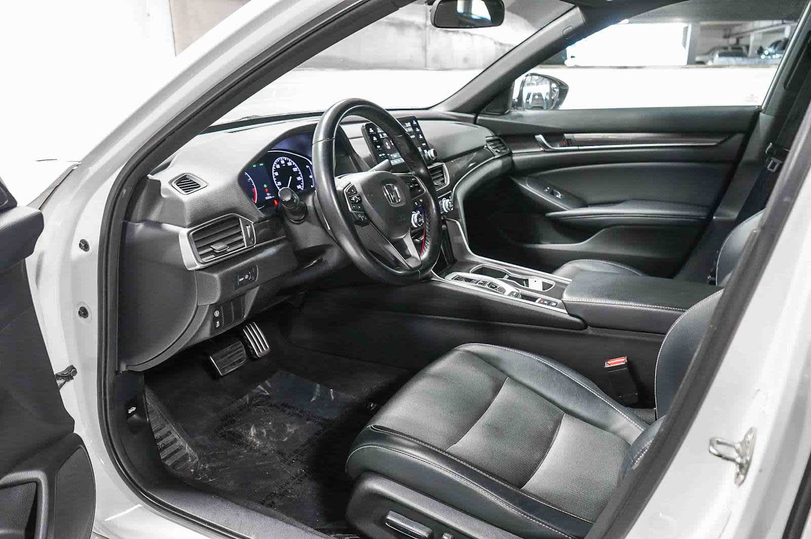 Thumbnail: 2018 Honda Accord - 20