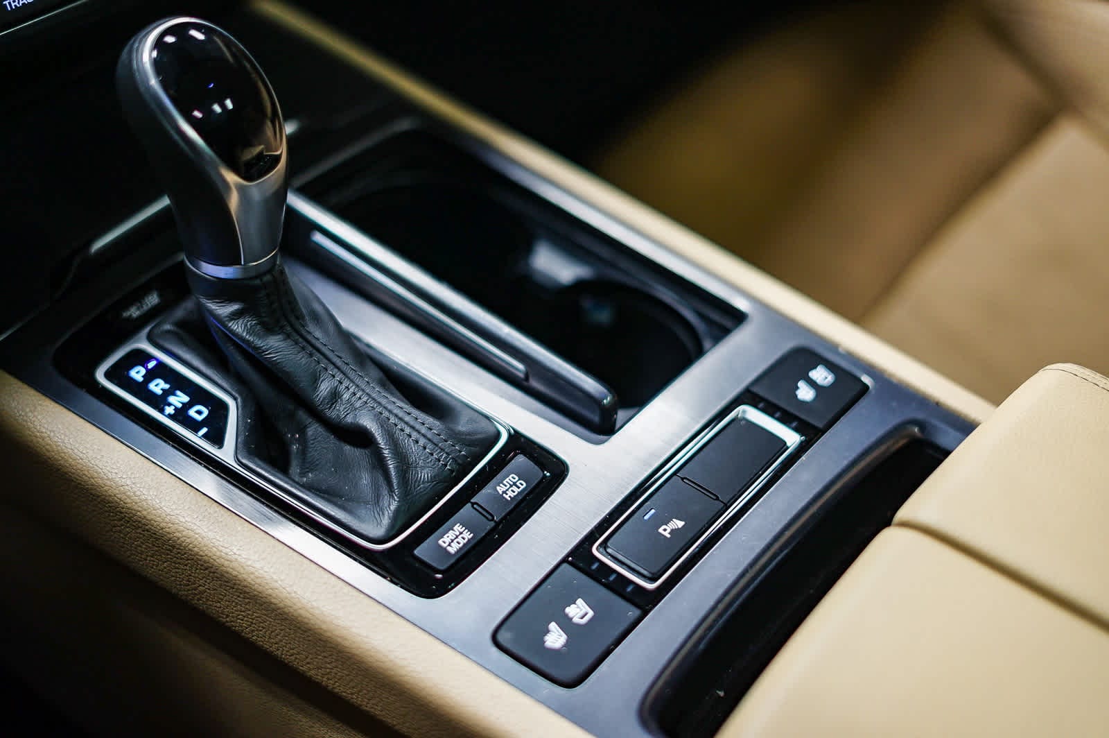 Thumbnail: 2017 Genesis G80 - 26