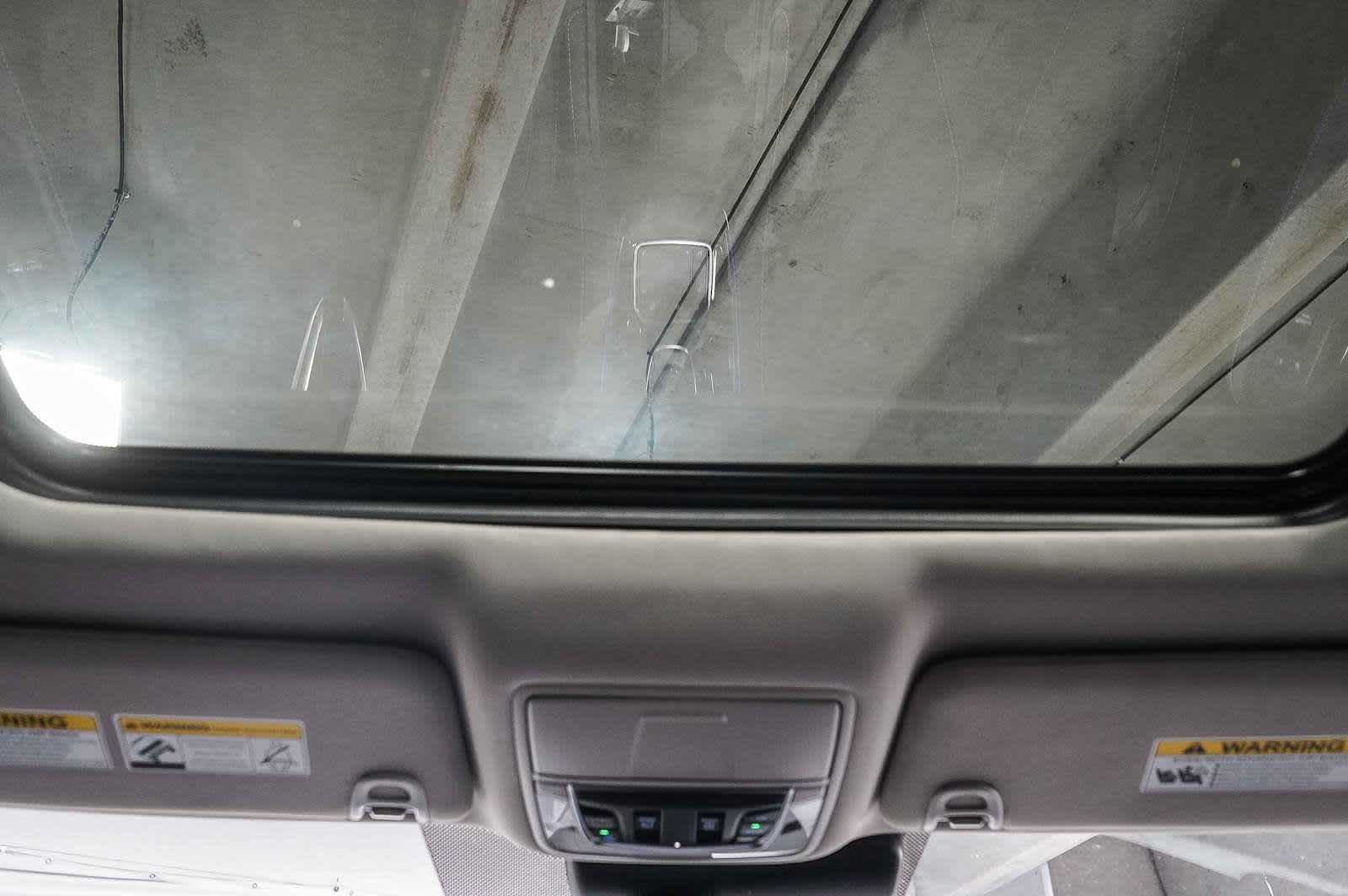 Thumbnail: 2024 Acura RDX - 18