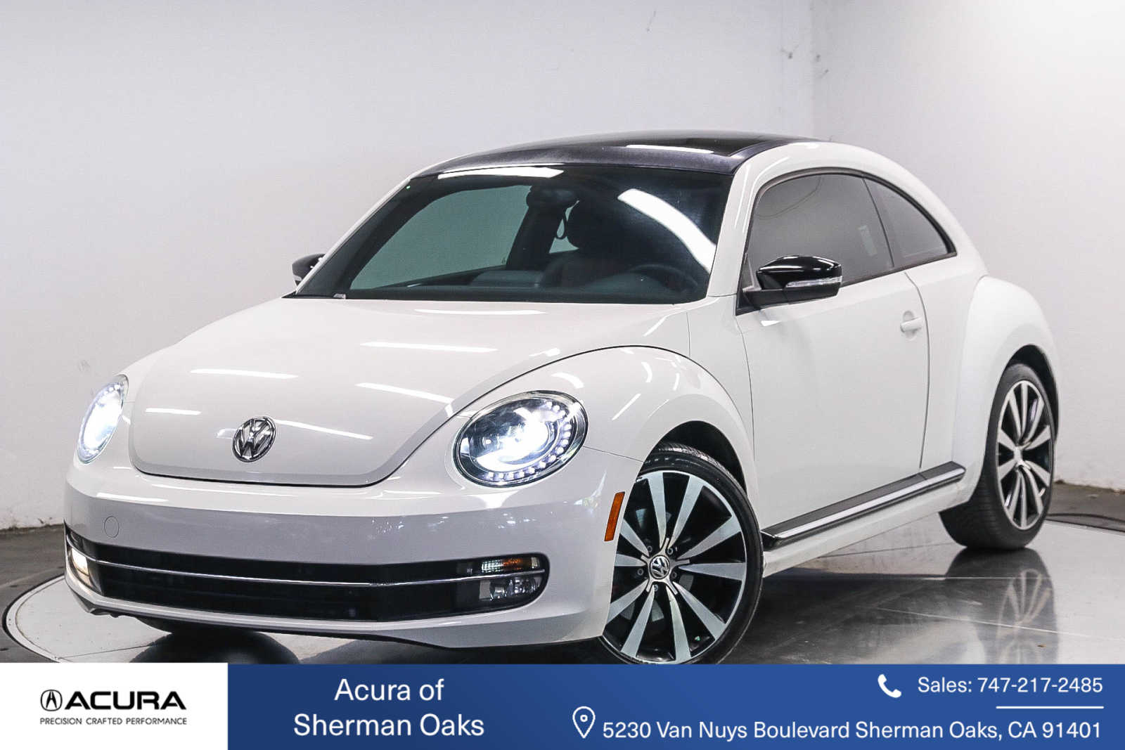 2013 Volkswagen Beetle  -
                Sherman Oaks, CA