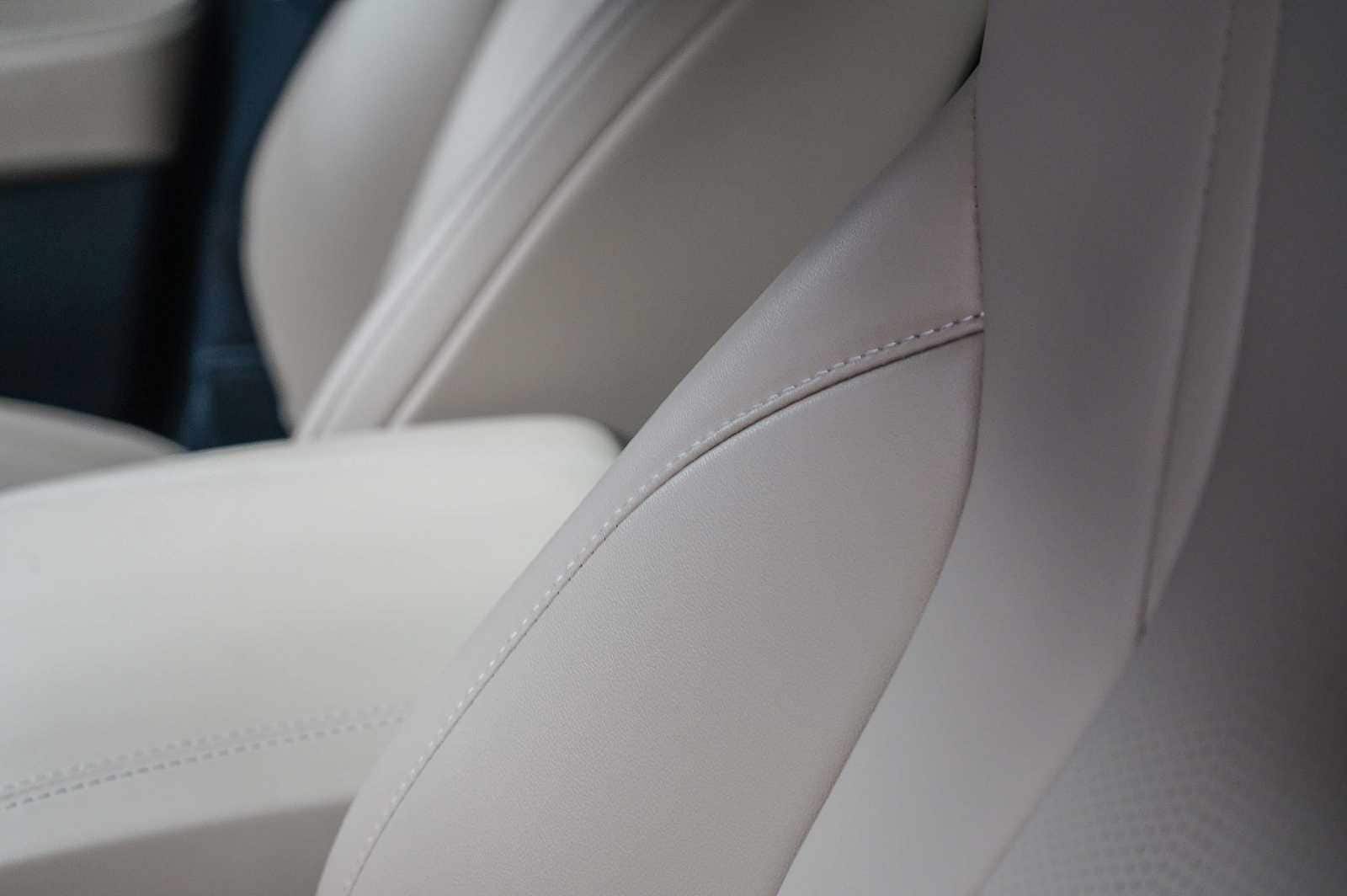 Thumbnail: 2025 Acura MDX - 20