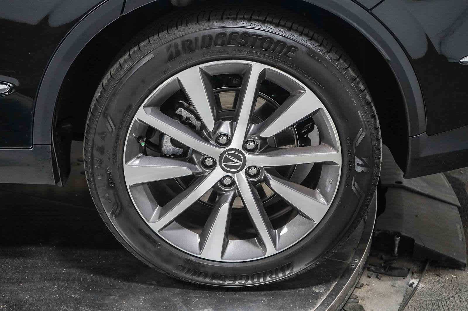 Thumbnail: 2025 Acura MDX - 5