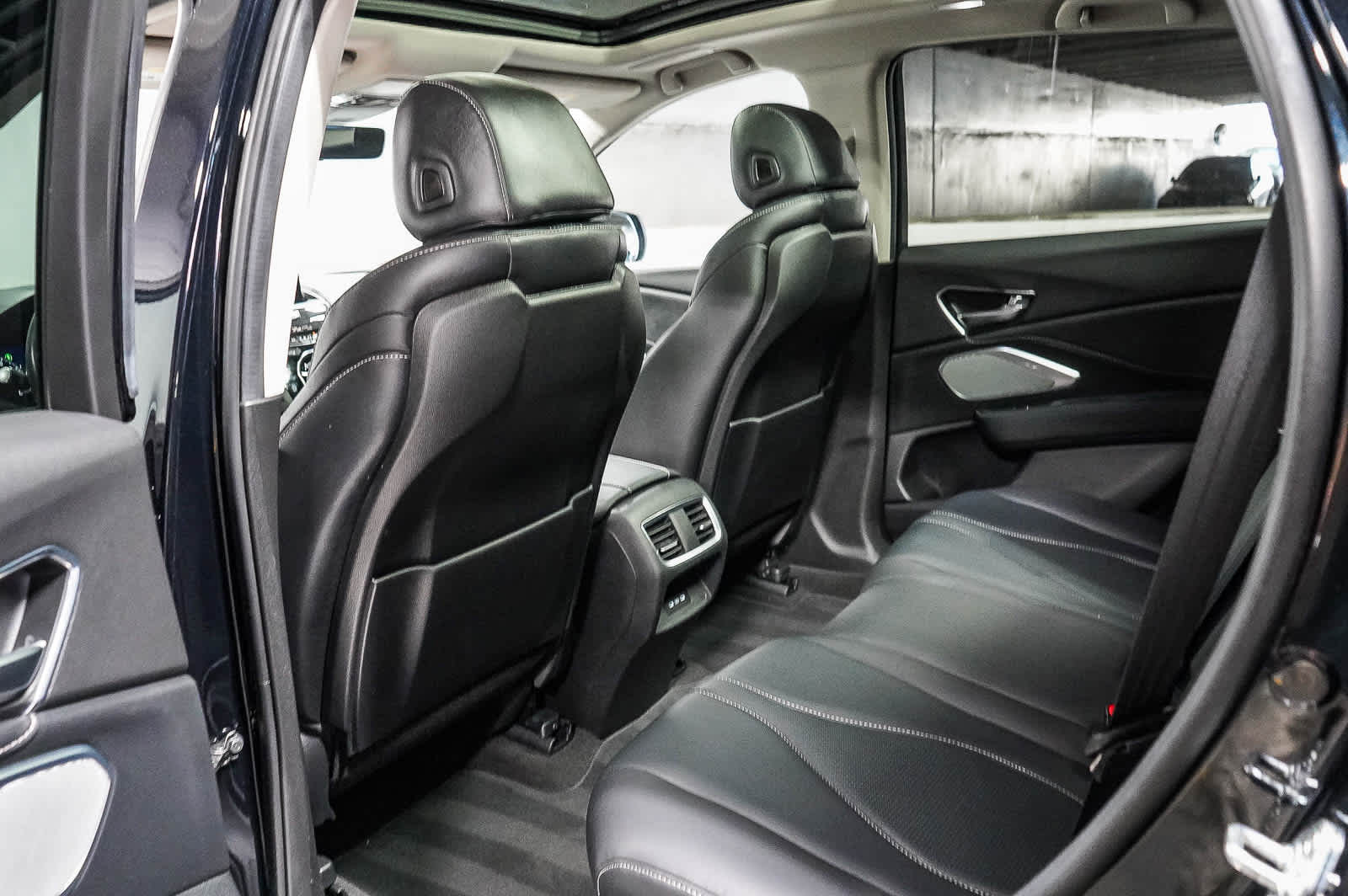 Thumbnail: 2023 Acura RDX - 22