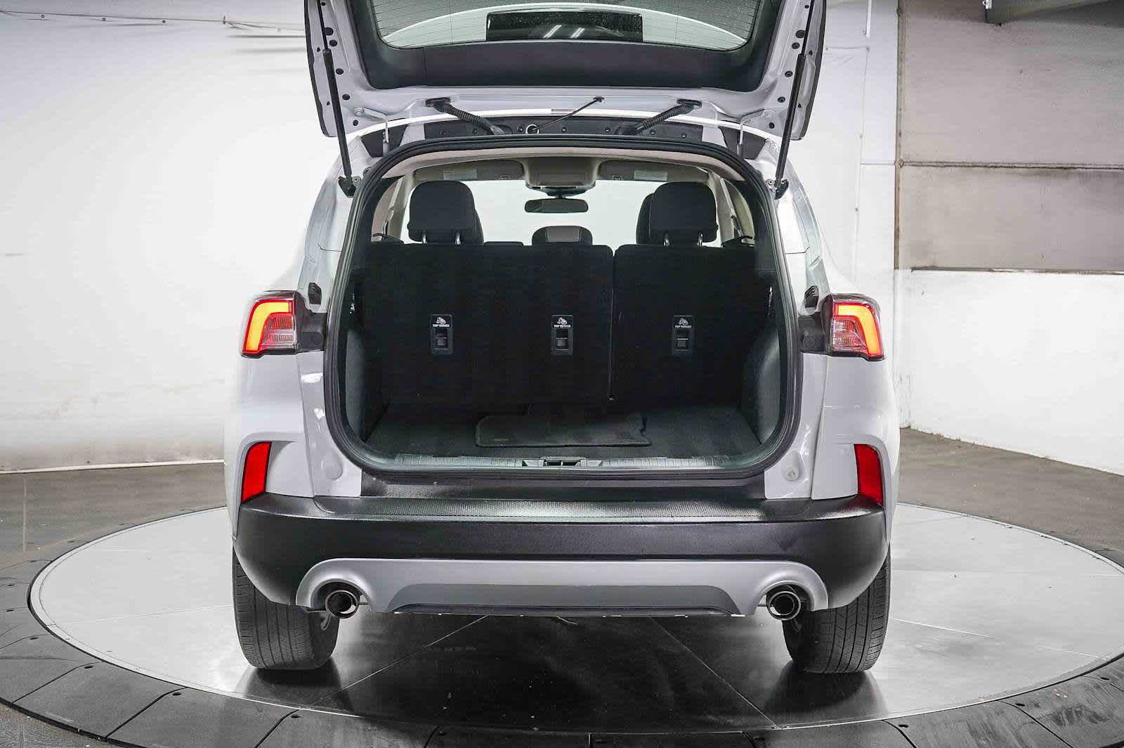 Thumbnail: 2020 Ford Escape - 29