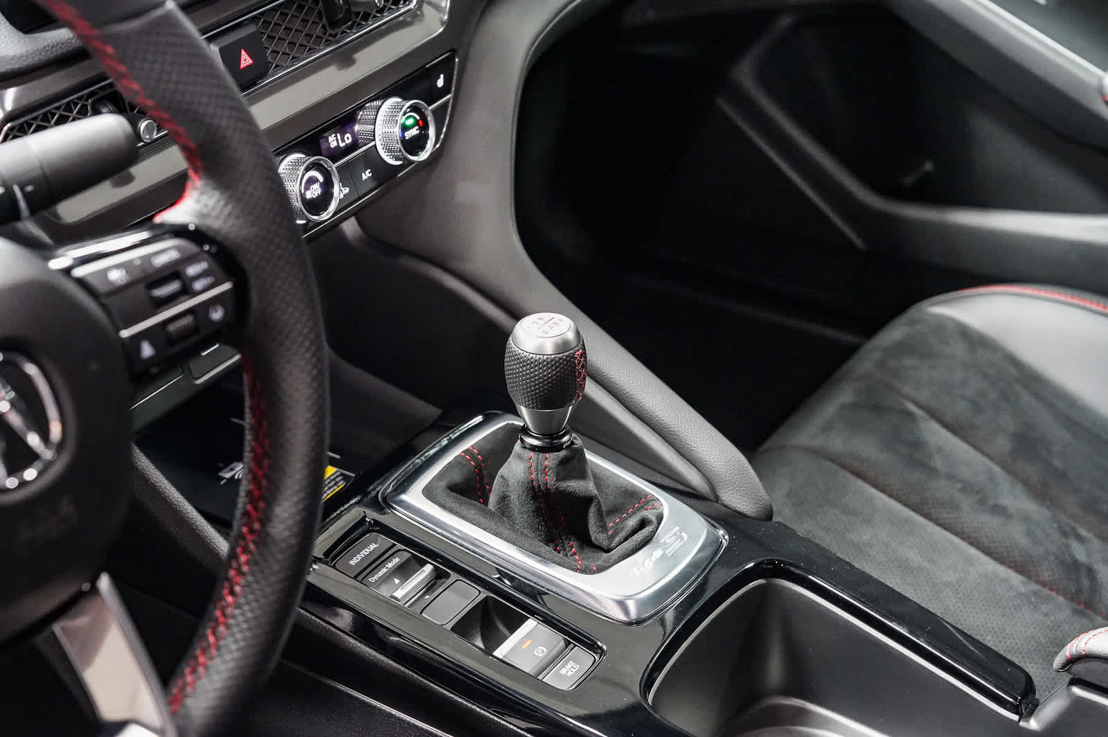Thumbnail: 2026 Acura Integra - 25