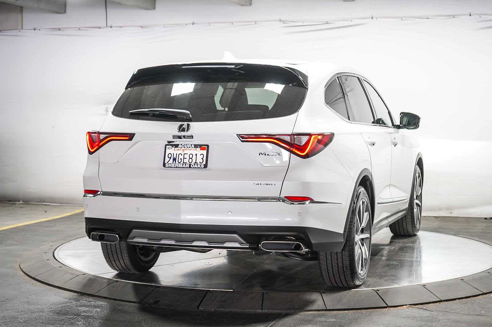 Thumbnail: 2025 Acura MDX - 10