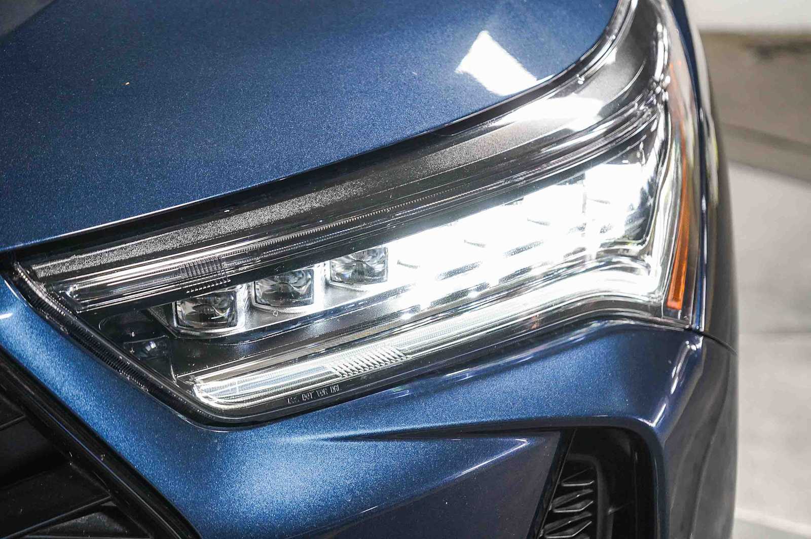 Thumbnail: 2025 Acura RDX - 7