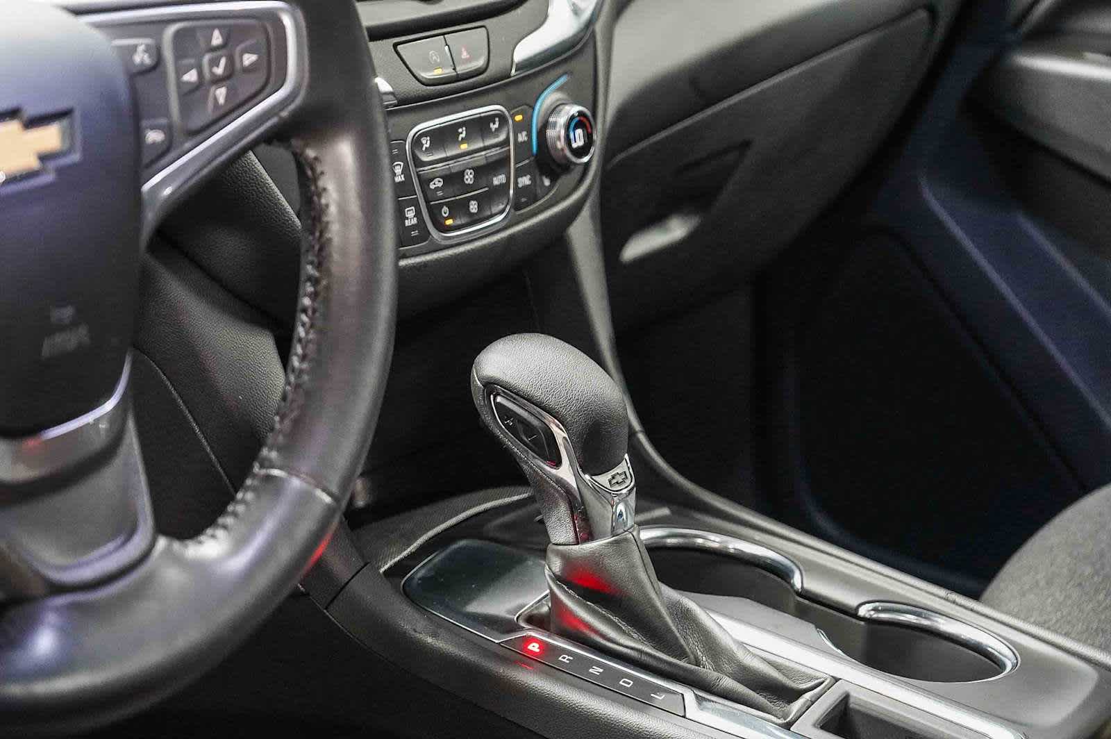 Thumbnail: 2022 Chevrolet Equinox - 26