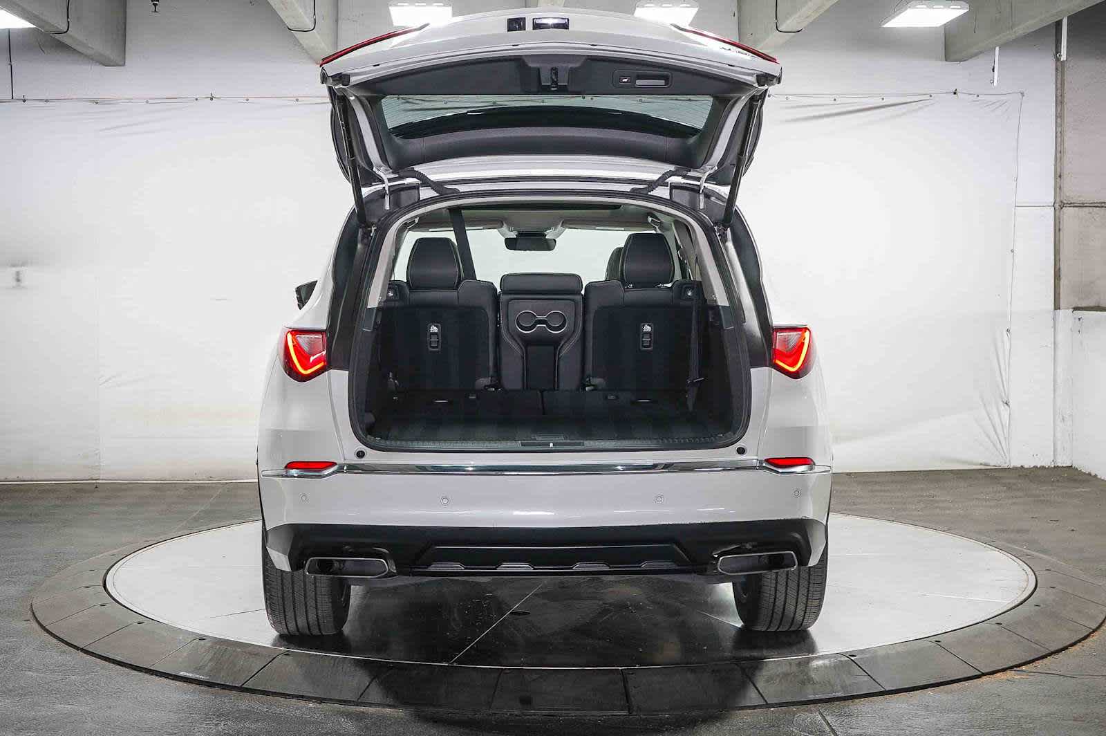 Thumbnail: 2023 Acura MDX - 29