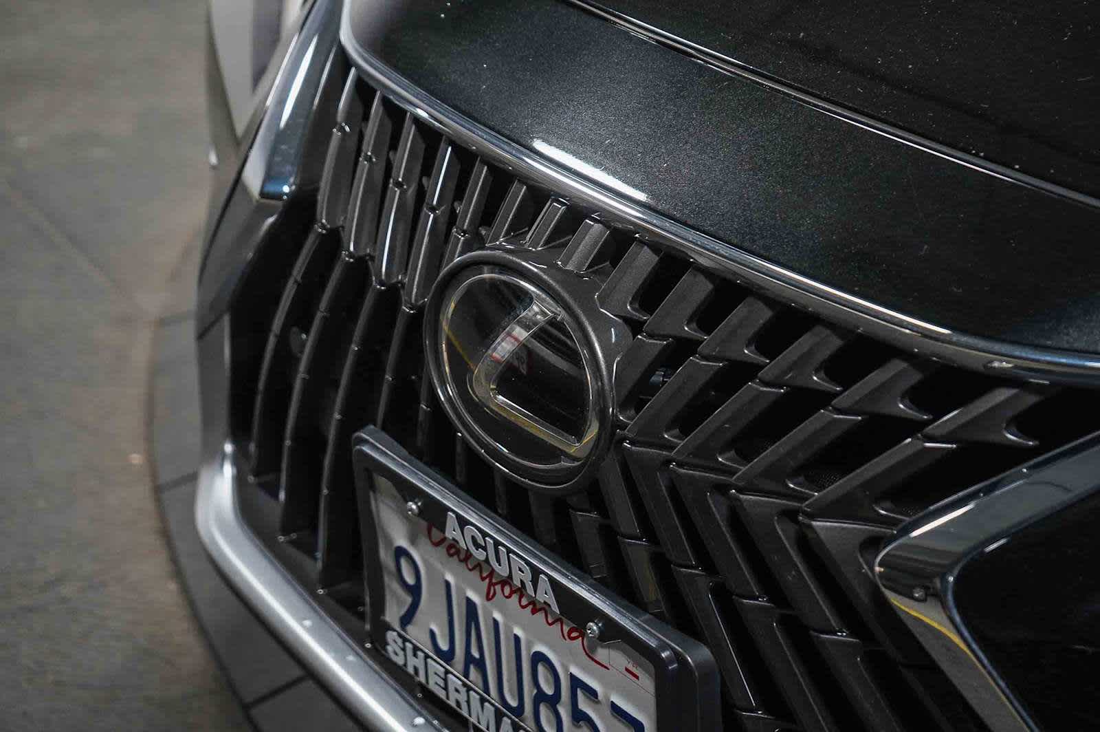 Thumbnail: 2024 Lexus ES - 8