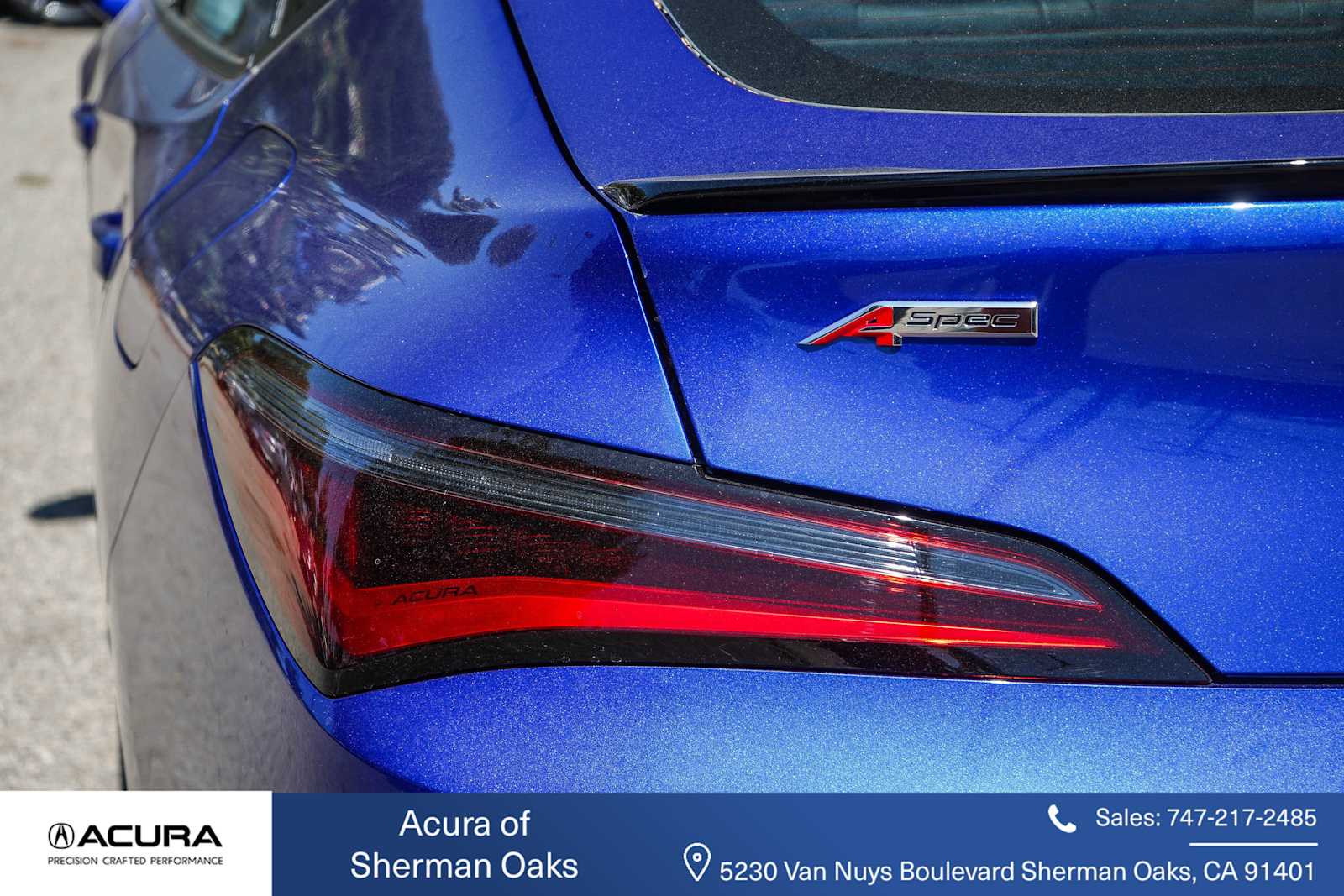 Thumbnail: 2025 Acura Integra - 10