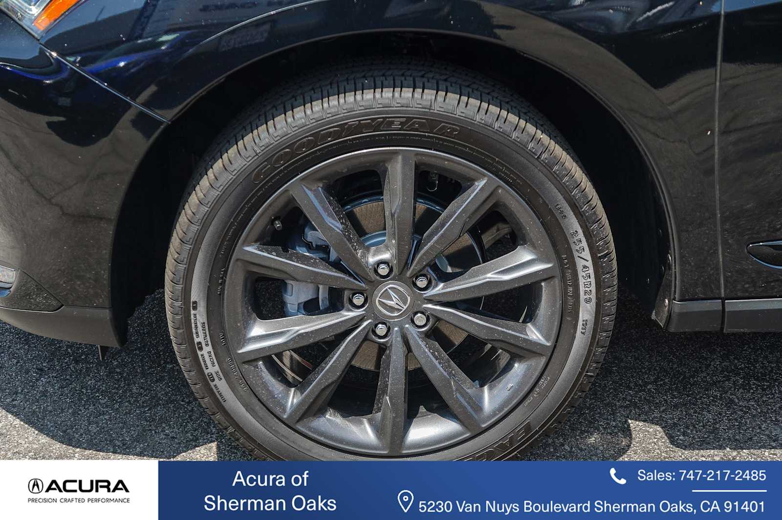 Thumbnail: 2025 Acura RDX - 12