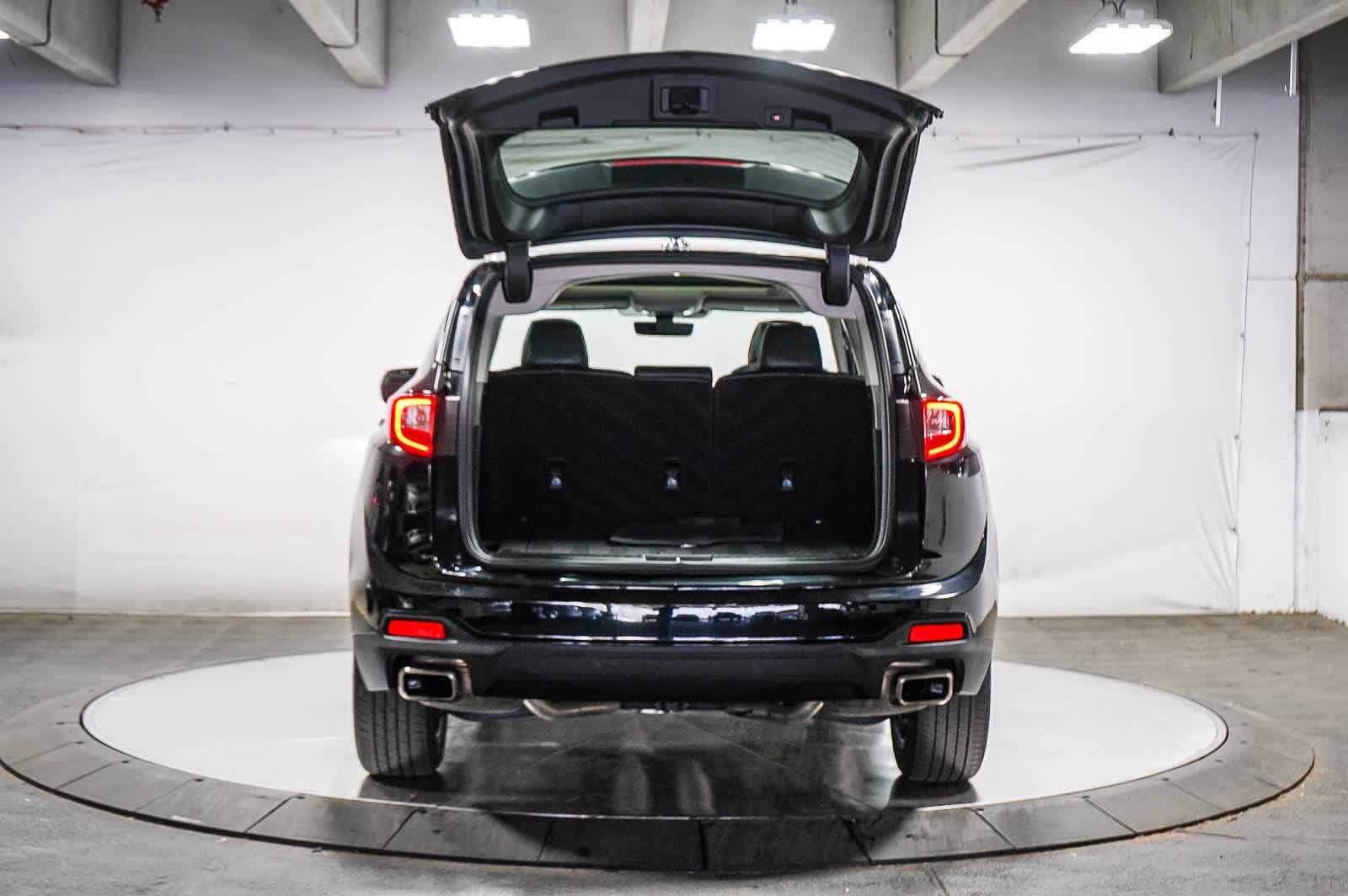 Thumbnail: 2023 Acura RDX - 30