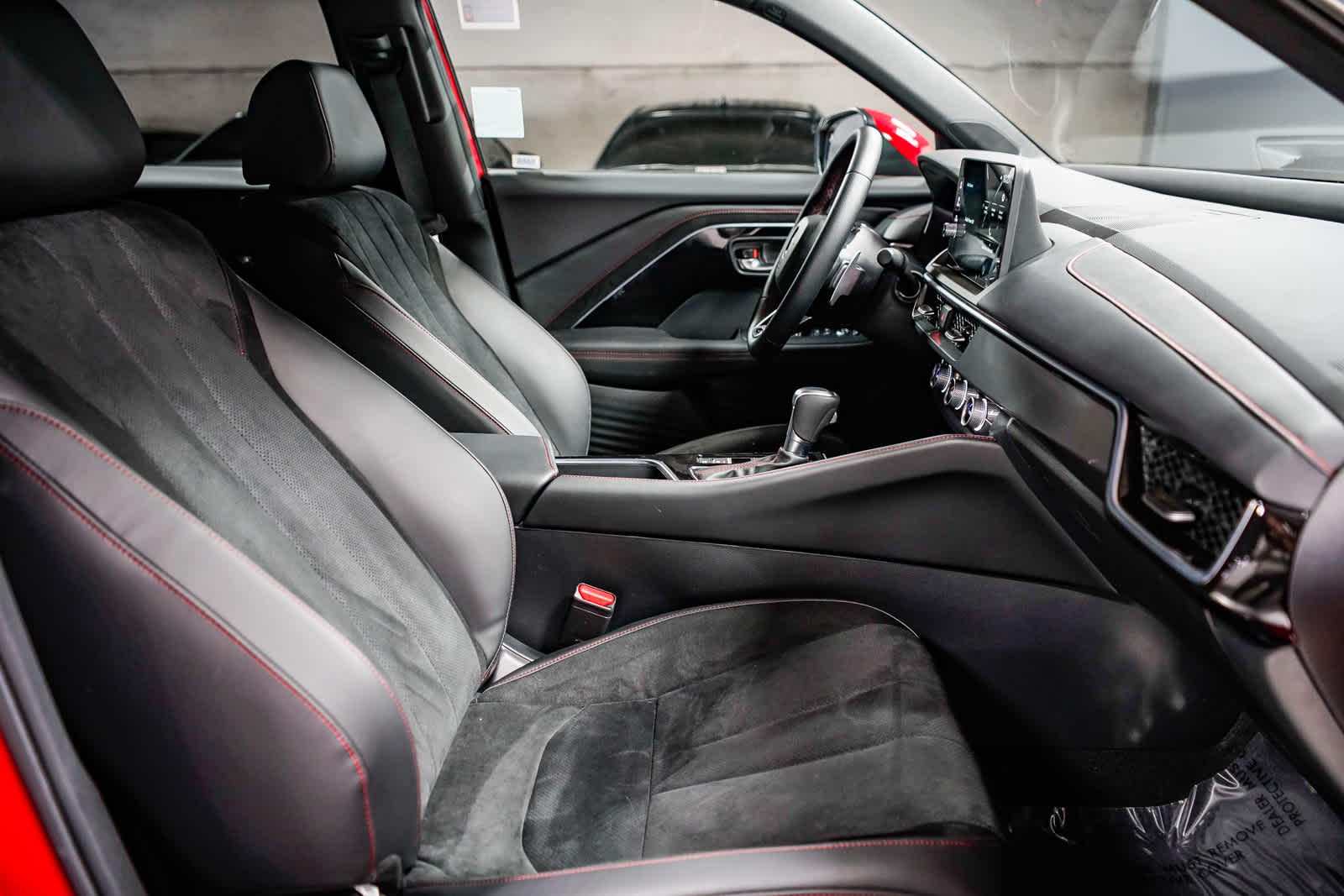 Thumbnail: 2025 Acura ADX - 18