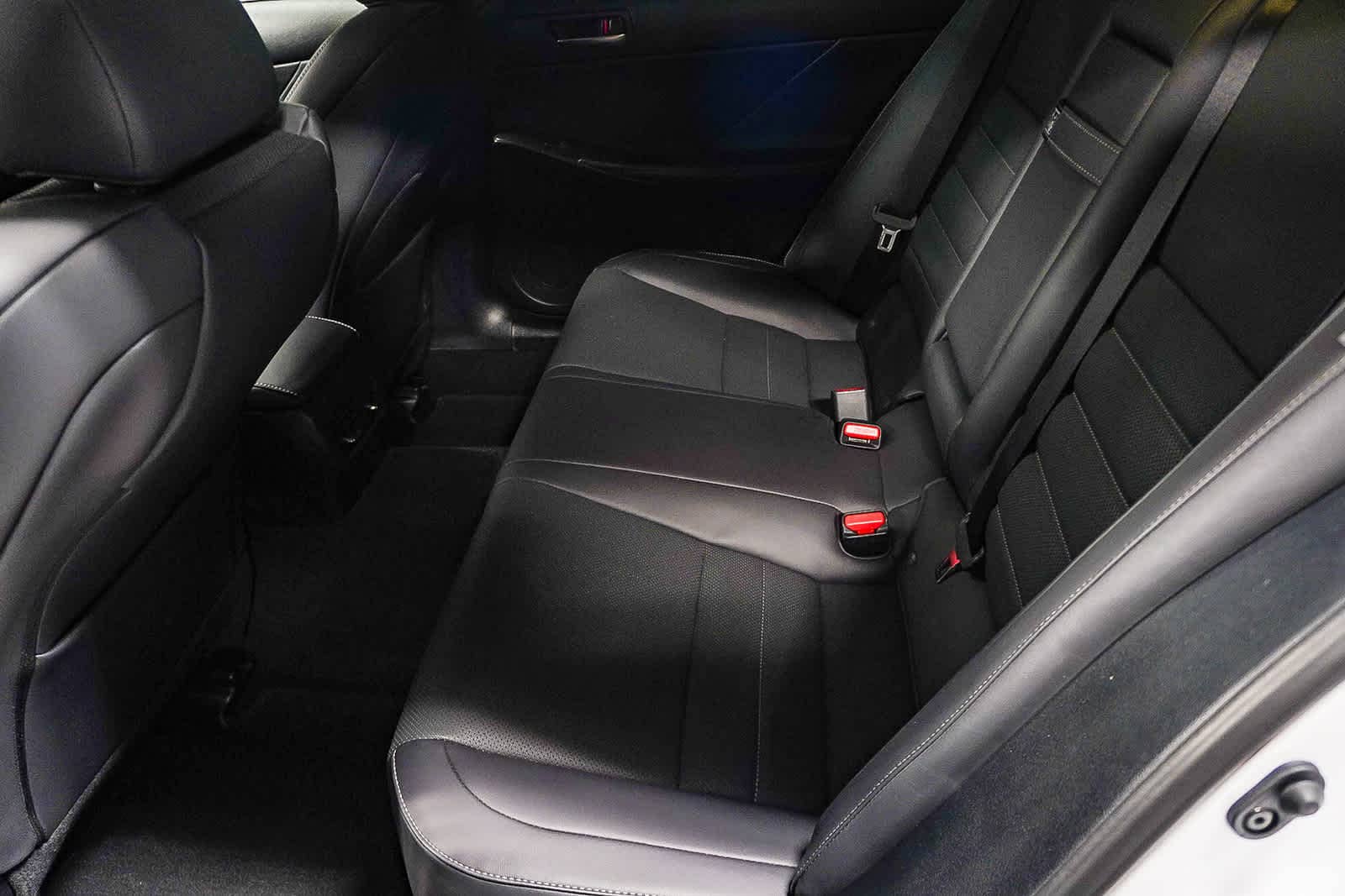 Thumbnail: 2025 Lexus IS - 24