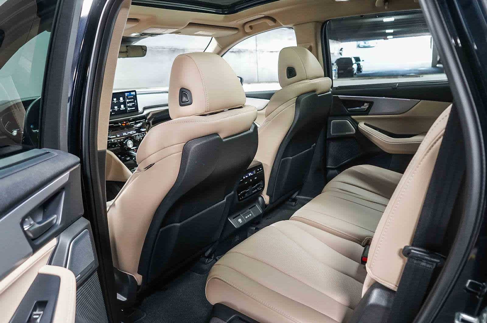 Thumbnail: 2025 Acura MDX - 22