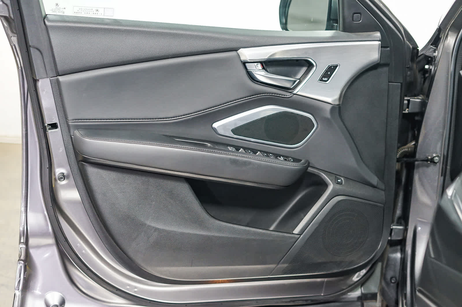 Thumbnail: 2023 Acura RDX - 25