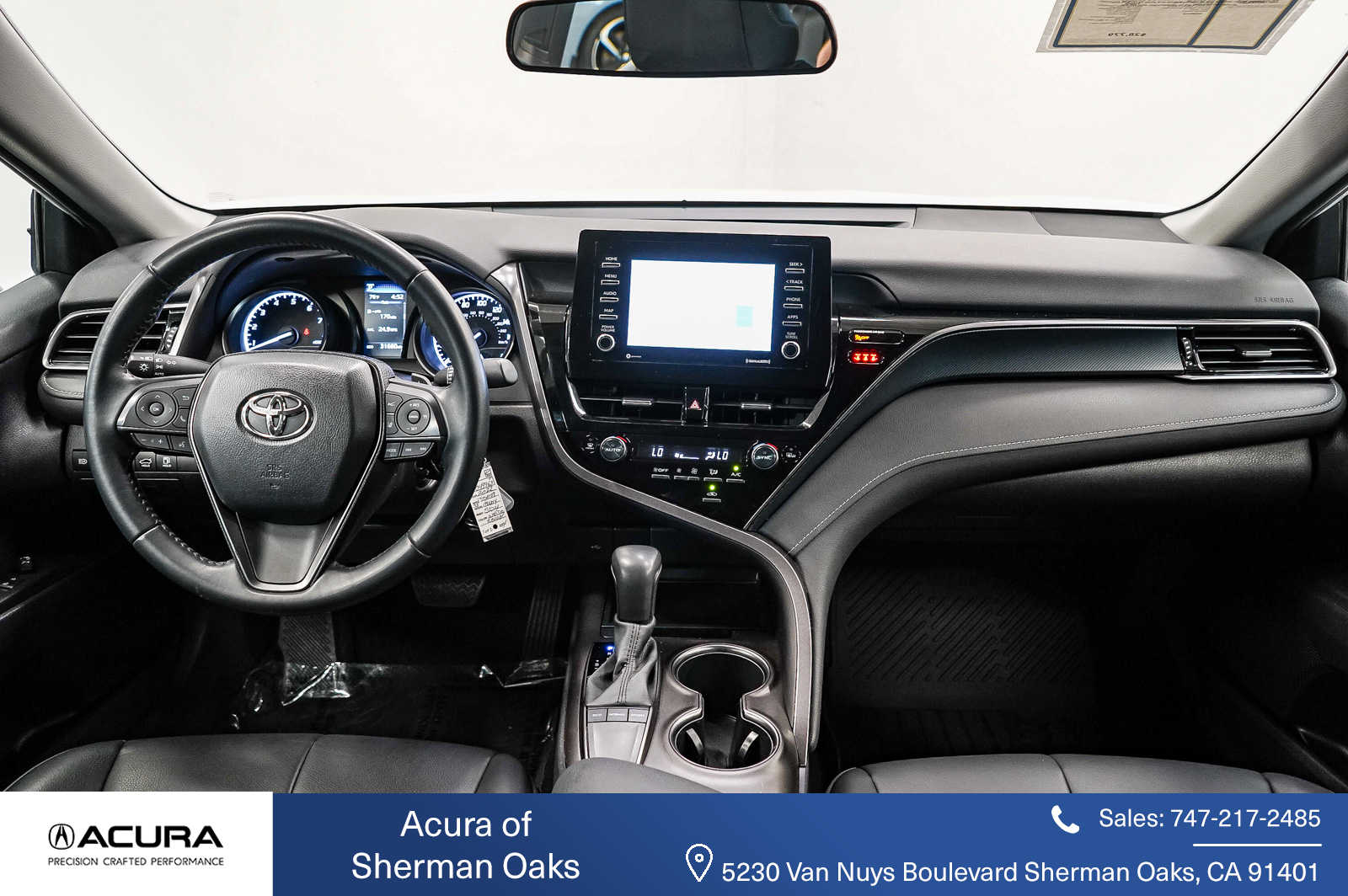2022 Toyota Camry SE 12