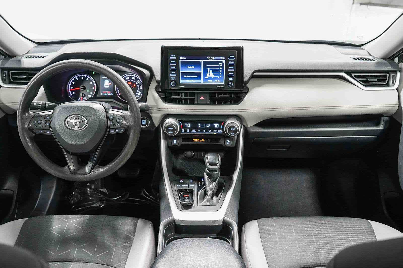 Thumbnail: 2021 Toyota RAV4 - 14