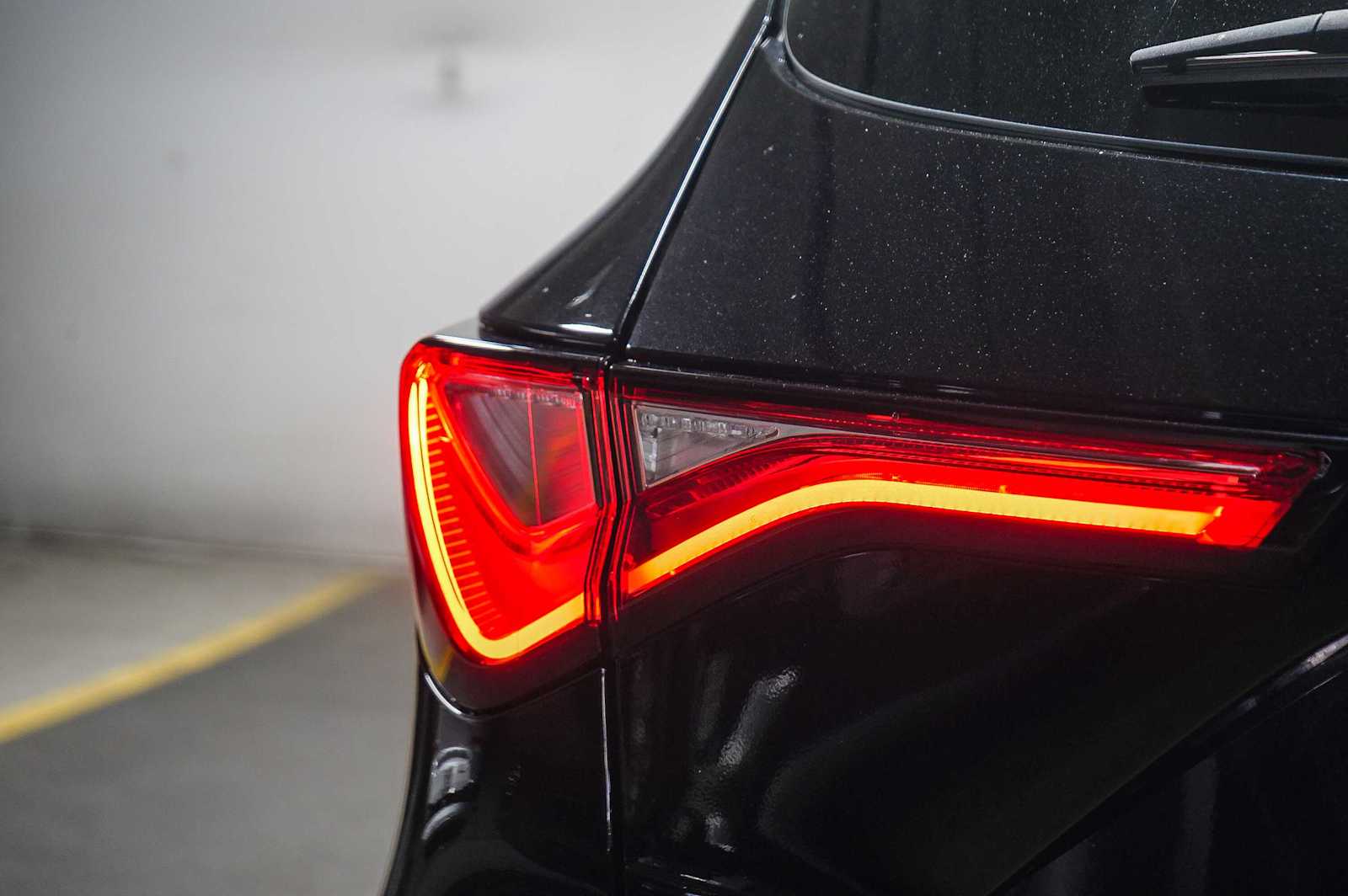 Thumbnail: 2023 Acura MDX - 11