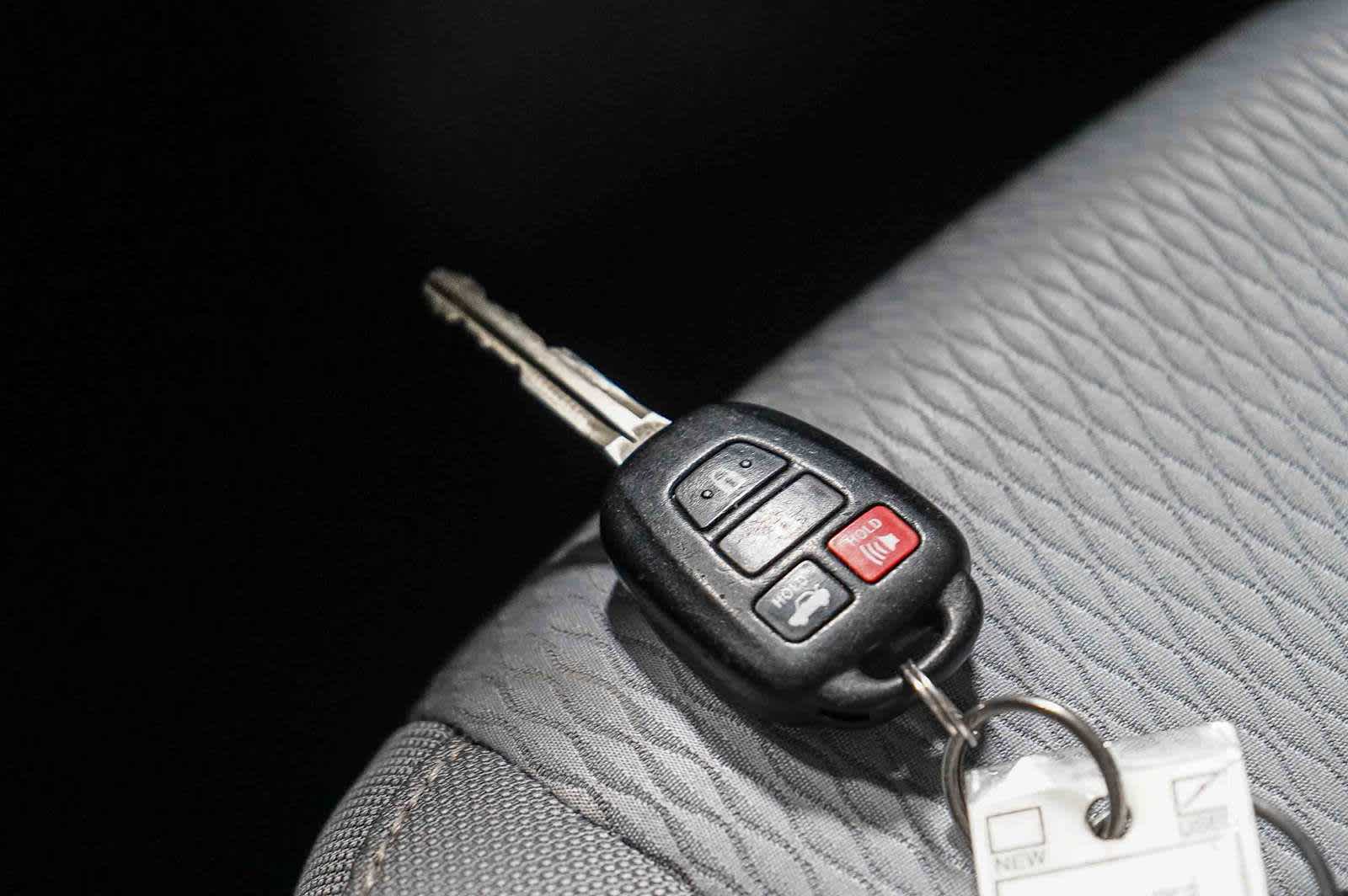 Thumbnail: 2016 Toyota Corolla - 31