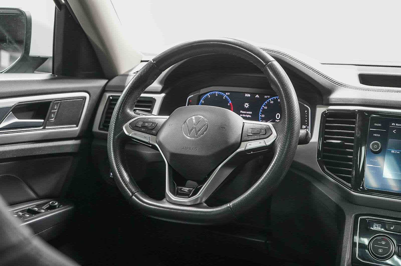 Thumbnail: 2021 Volkswagen Atlas - 14