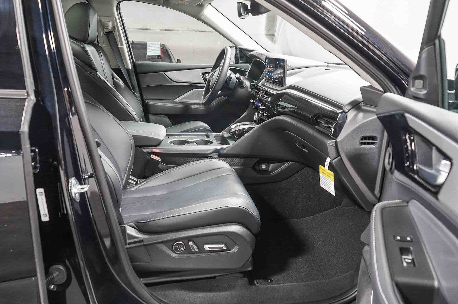 Thumbnail: 2025 Acura MDX - 16