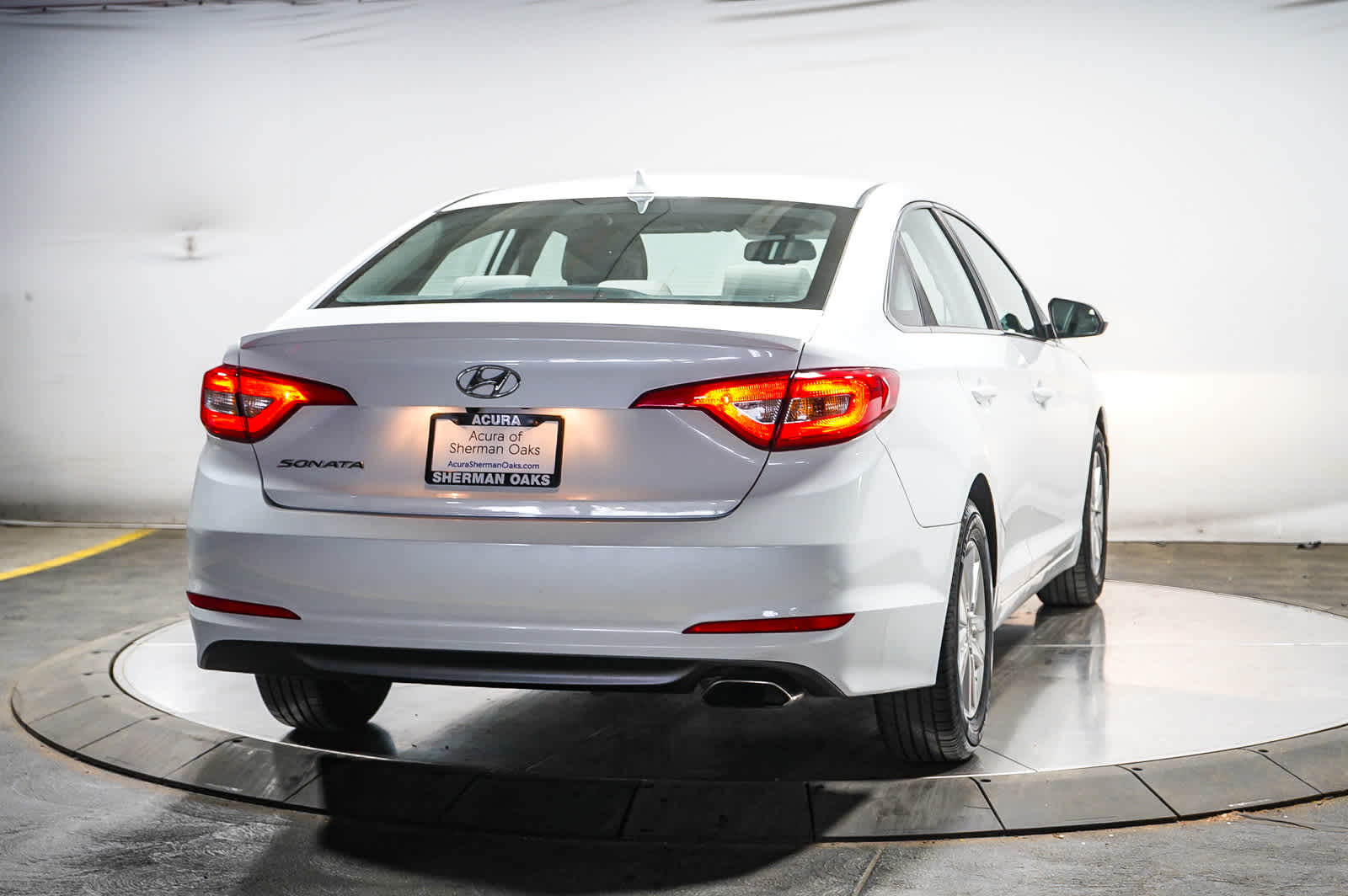 Thumbnail: 2017 Hyundai Sonata - 9