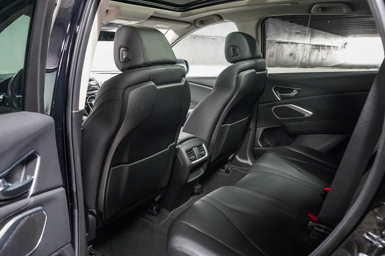 Thumbnail: 2023 Acura RDX - 22