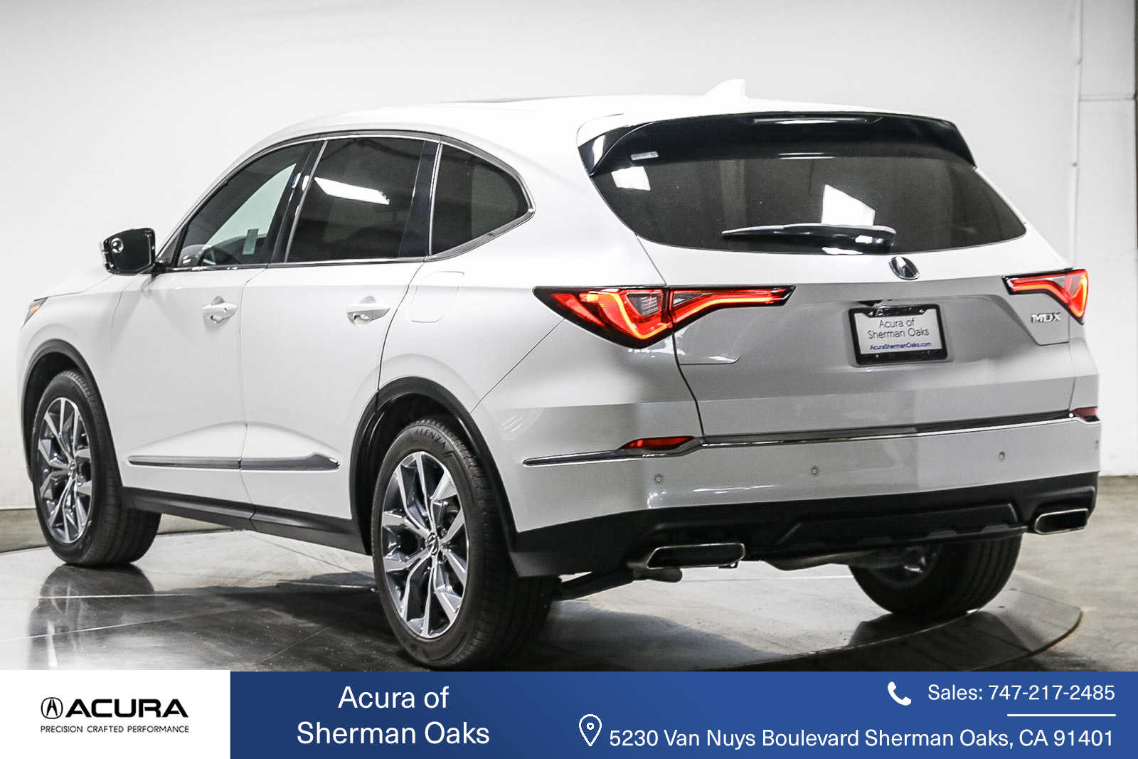 Used 2022 Acura MDX Technology Package with VIN 5J8YD9H4XNL007001 for sale in Sherman Oaks, CA